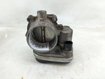 compare product 2005 Dodge Magnum Throttle Body P/N:0486 1691 AA Fits OEM Used Auto Parts