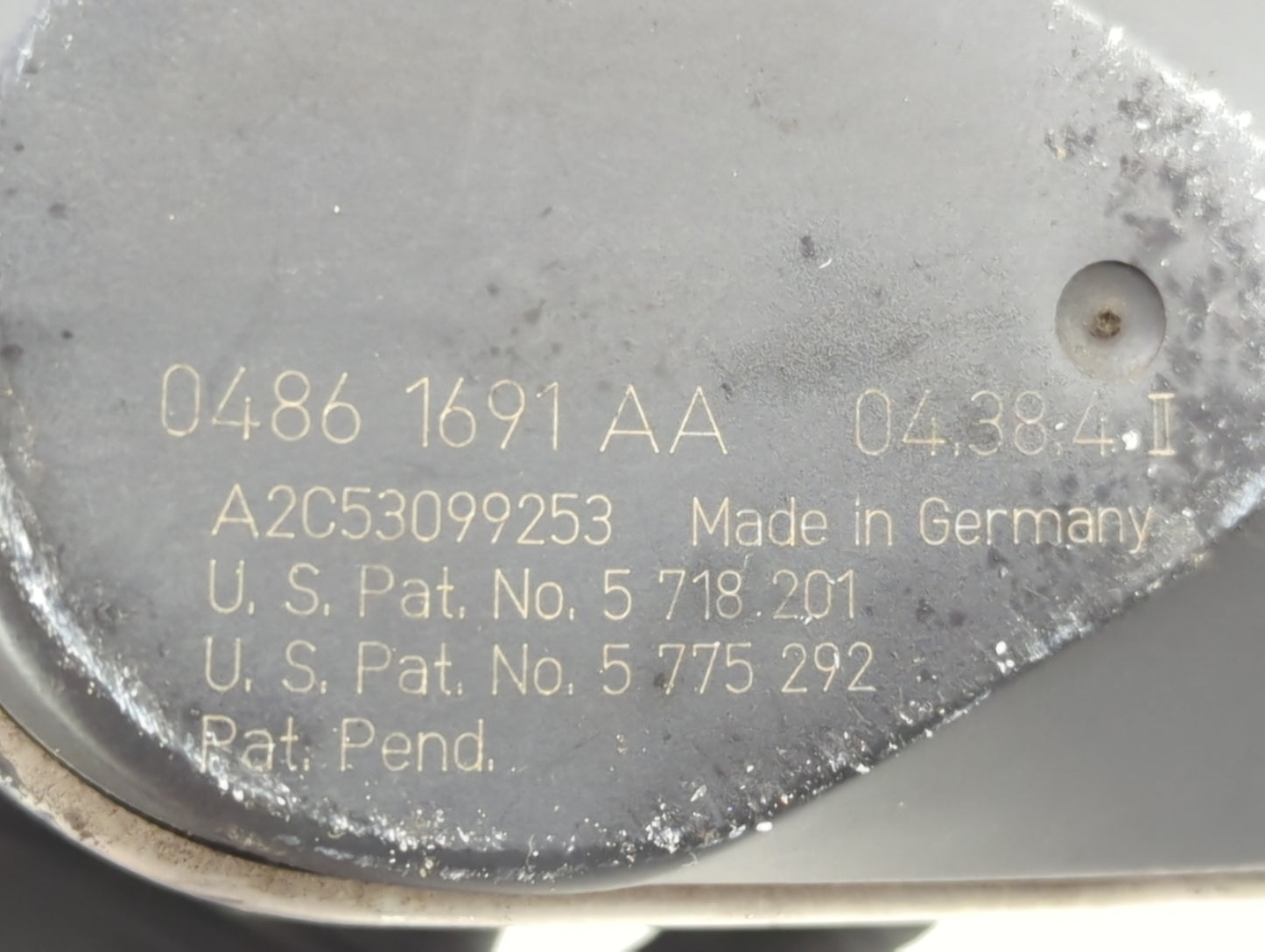 2005 Dodge Magnum Throttle Body P/N:0486 1691 AA Fits OEM Used Auto Parts - Oemusedautoparts1.com