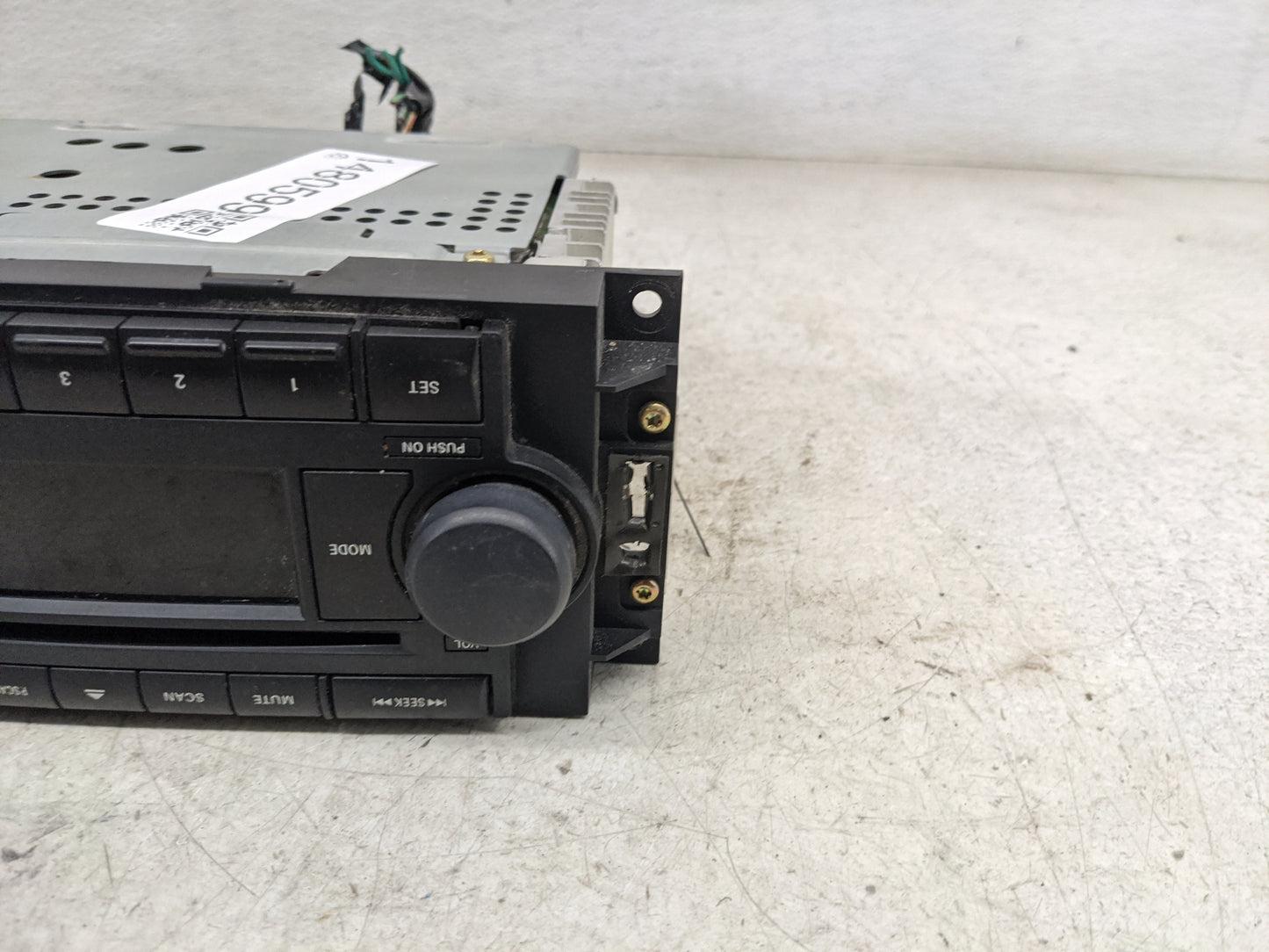 2005-2007 Dodge Magnum Radio AM FM Cd Player Receiver Replacement P/N:P05091710AE 05091710AE Fits OEM Used Auto Parts - Oemu