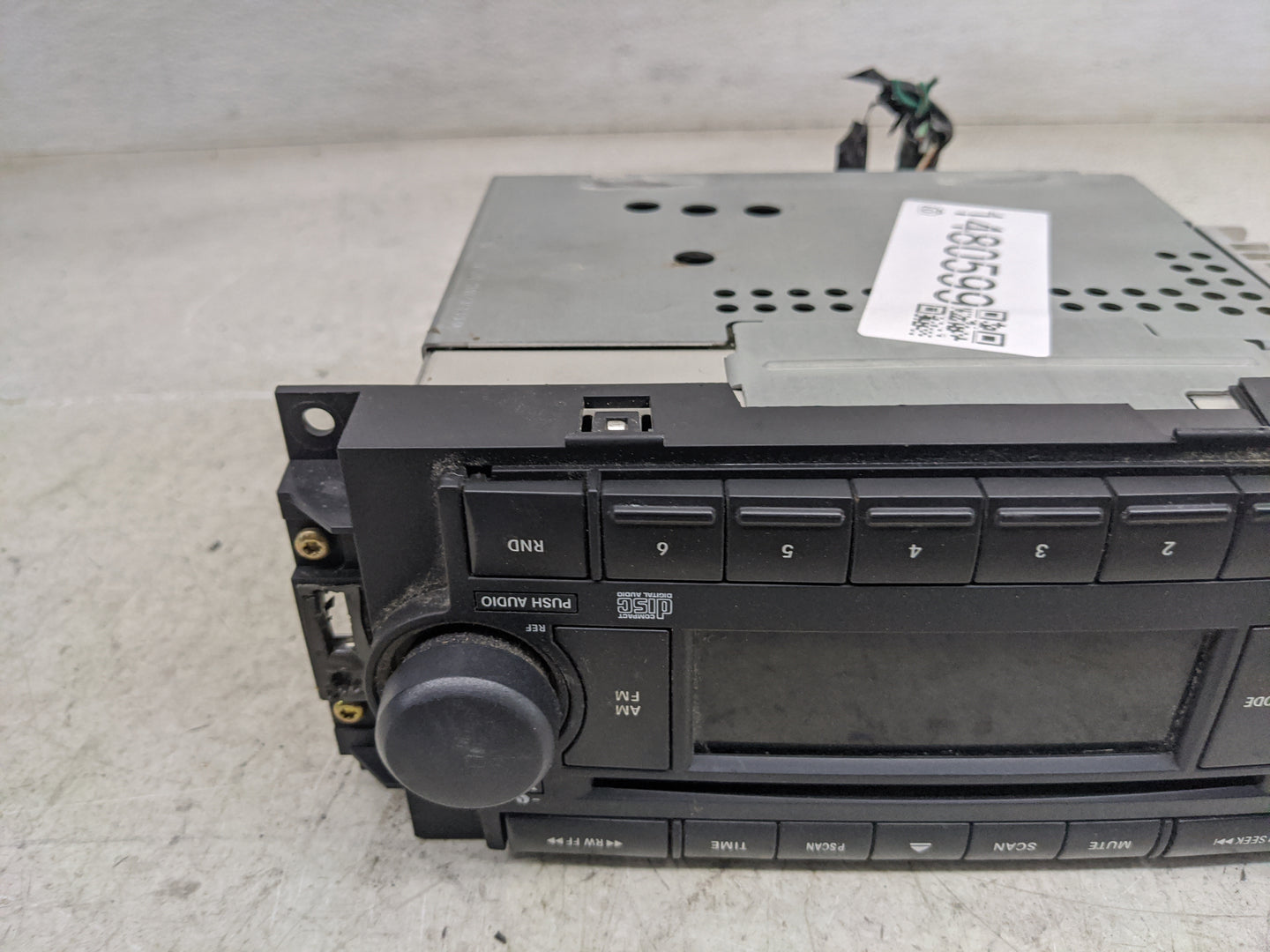 2005-2007 Dodge Magnum Radio AM FM Cd Player Receiver Replacement P/N:P05091710AE 05091710AE Fits OEM Used Auto Parts - Oemu