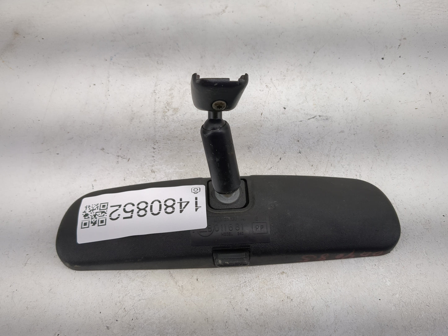 2005 Dodge Magnum Interior Rear View Mirror Replacement OEM P/N:8011681 Fits OEM Used Auto Parts - Oemusedautoparts1.com