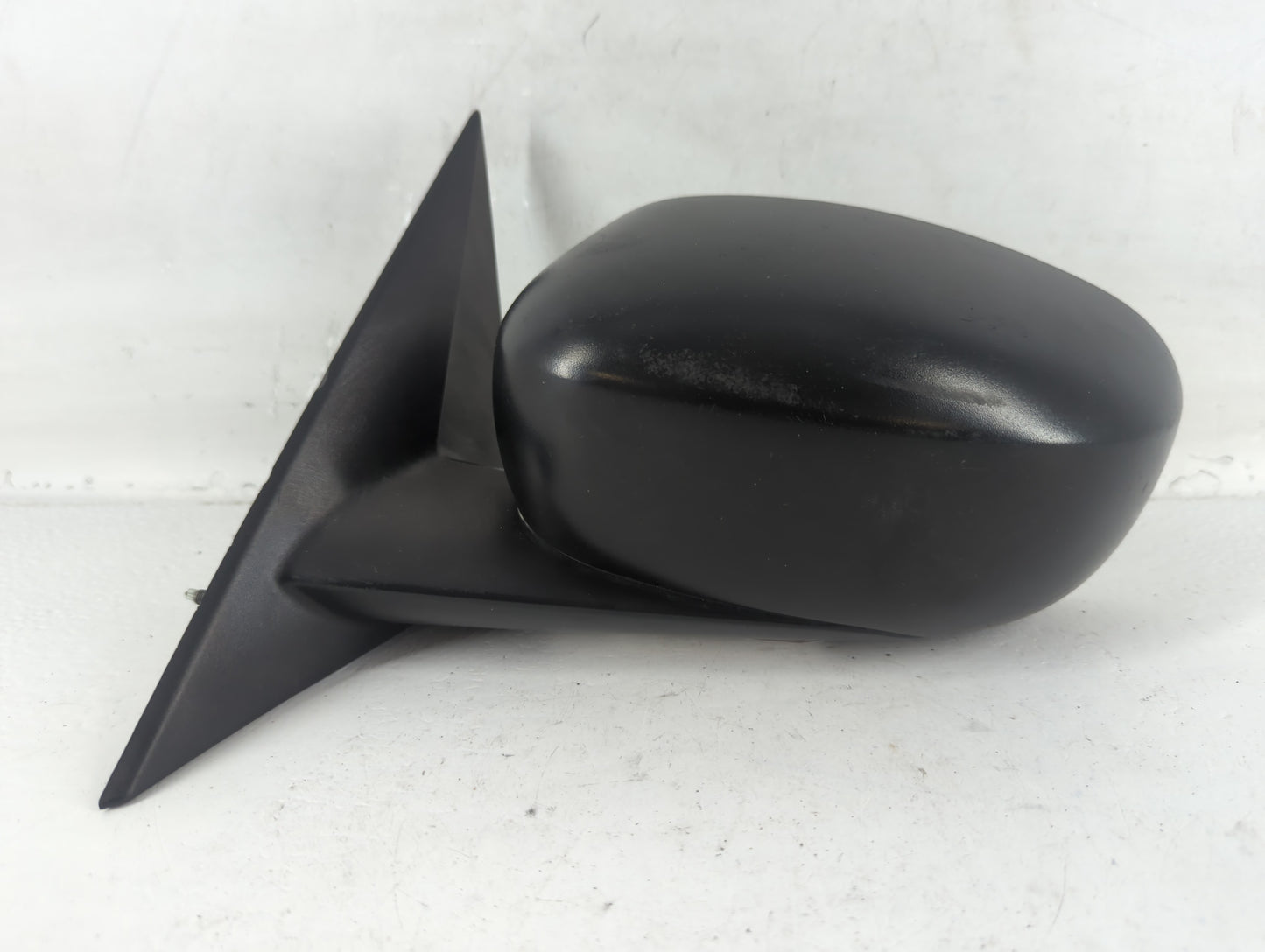 2005-2008 Dodge Magnum Driver Side View Mirror - Left Door Mirror OEM Used - Oemusedautoparts1.com