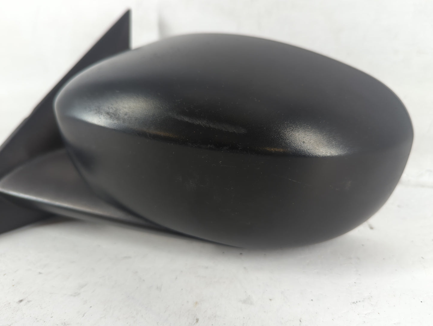 2005-2008 Dodge Magnum Driver Side View Mirror - Left Door Mirror OEM Used - Oemusedautoparts1.com