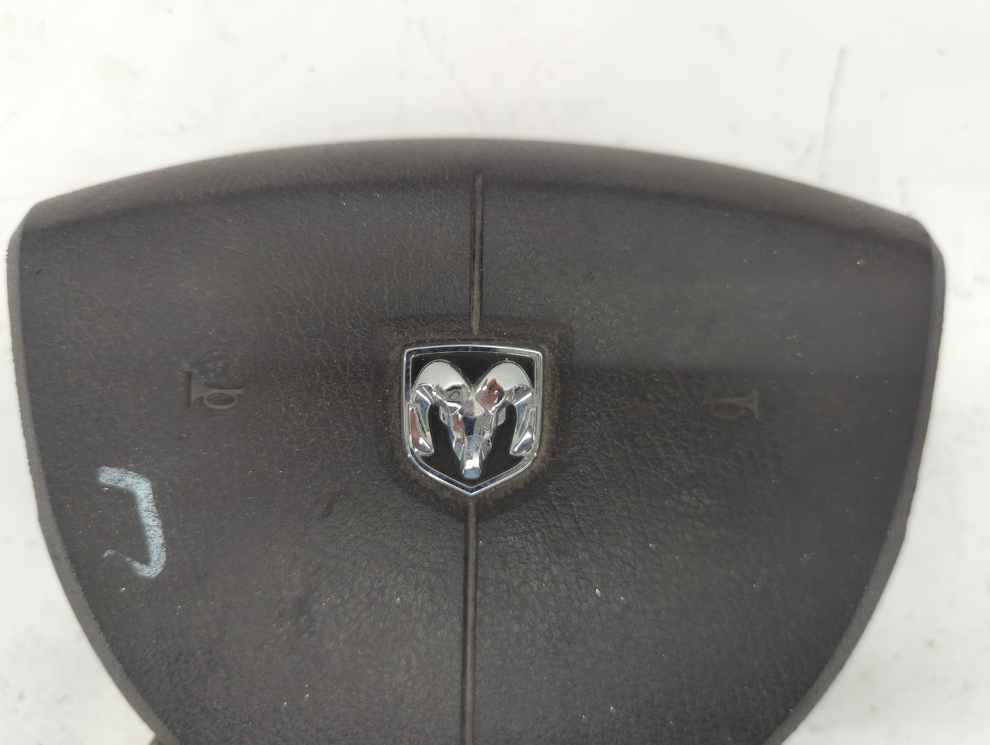 2005 Dodge Ram 1500 Air Bag Driver Left Steering Wheel Mounted P/N:2DCM355C33482 Fits OEM Used Auto Parts - Oemusedautoparts