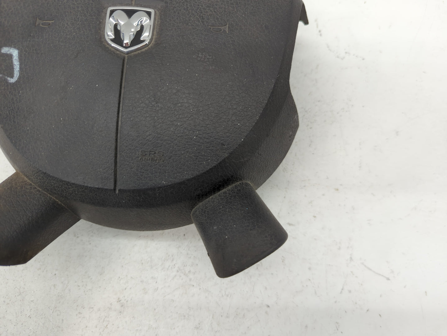 2005 Dodge Ram 1500 Air Bag Driver Left Steering Wheel Mounted P/N:2DCM355C33482 Fits OEM Used Auto Parts - Oemusedautoparts