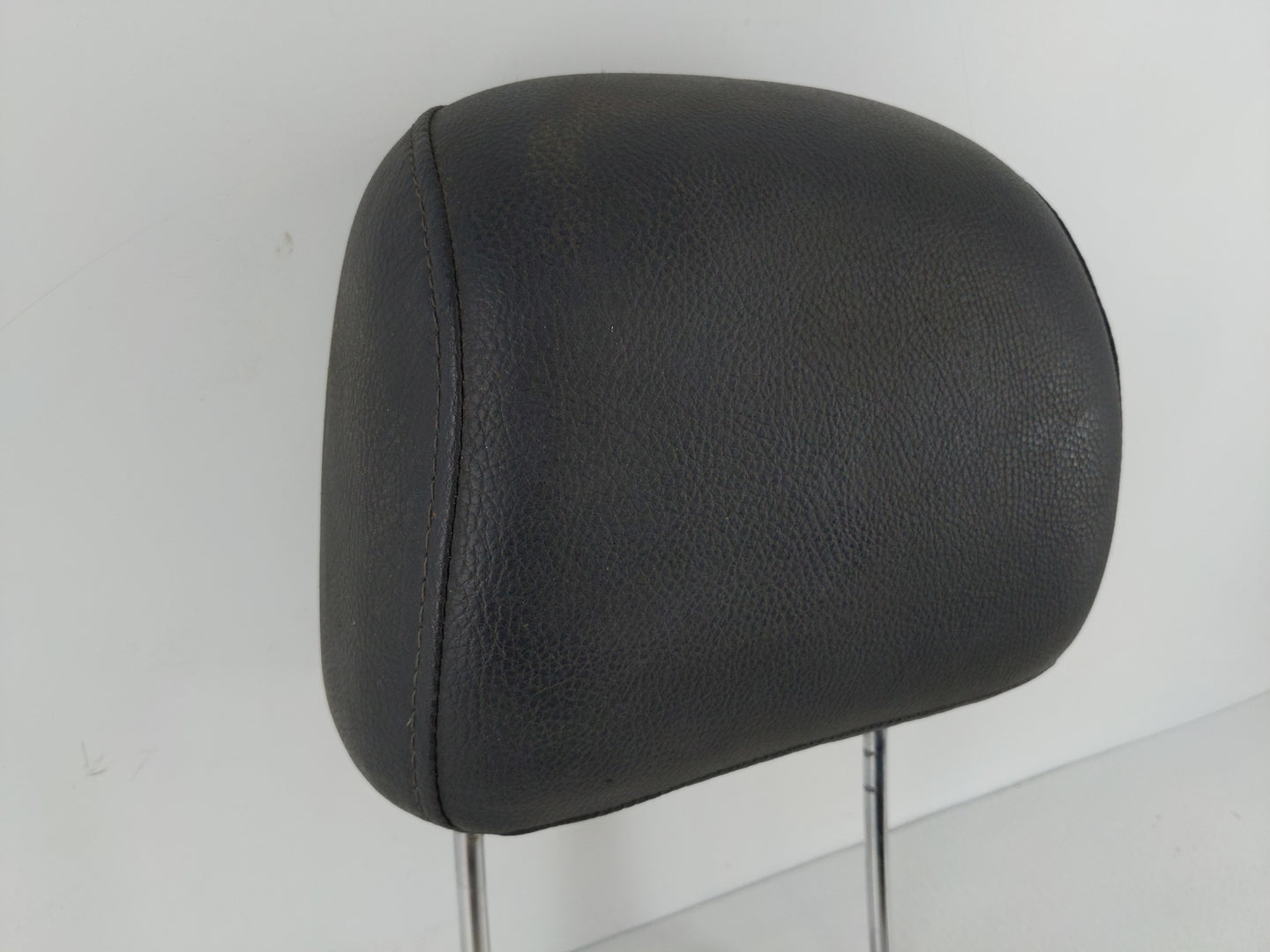 2005 Dodge Ram 1500 Headrest Head Rest Front Driver Passenger Seat Fits OEM Used Auto Parts - Oemusedautoparts1.com
