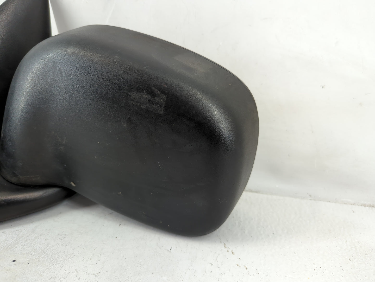 2002-2008 Dodge Ram 1500 Driver Side View Mirror - Left Door Mirror OEM Used - Oemusedautoparts1.com