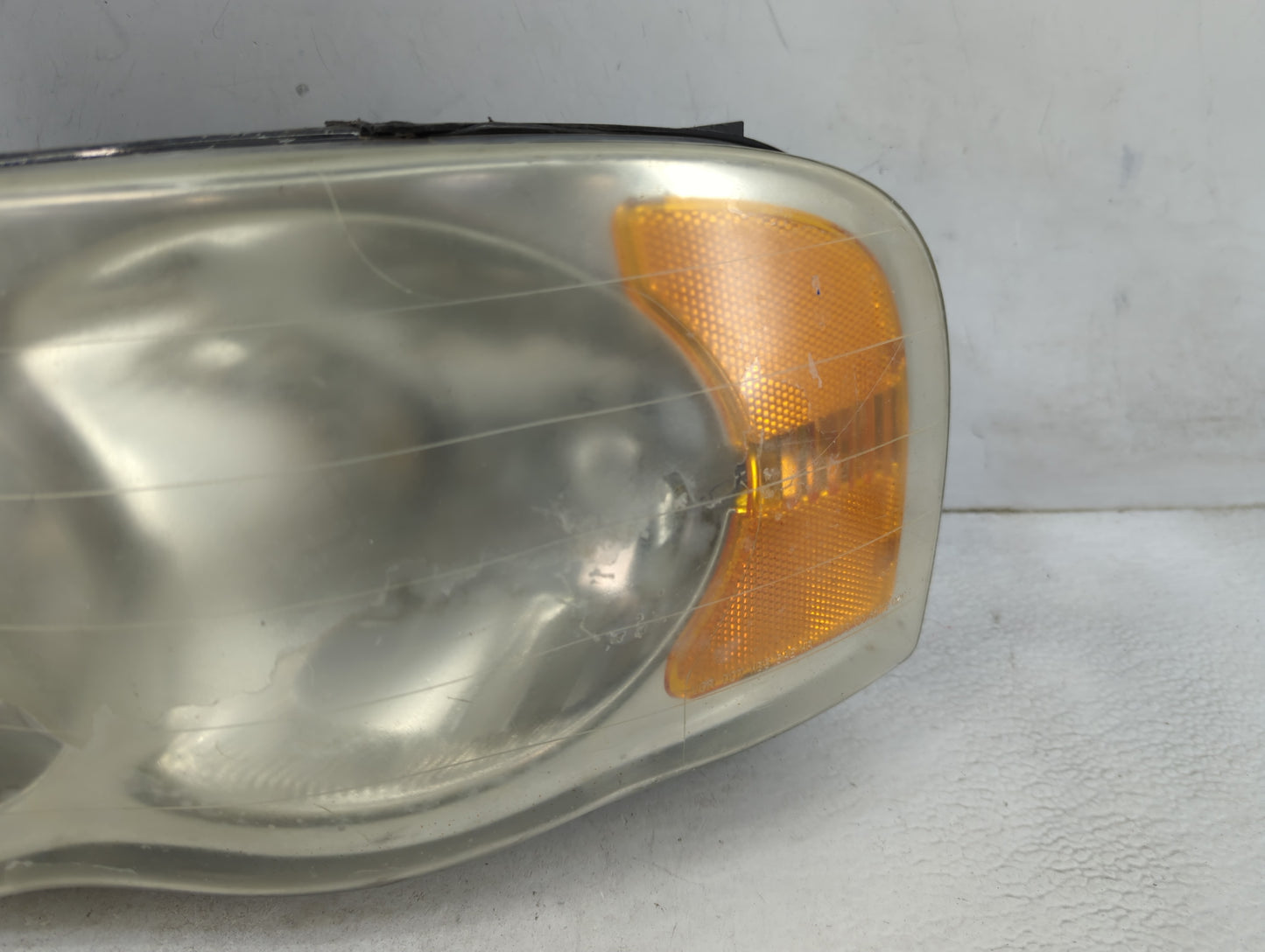 2002-2005 Dodge Ram 1500 Passenger Right Oem Head Light Headlight Lamp - Oemusedautoparts1.com