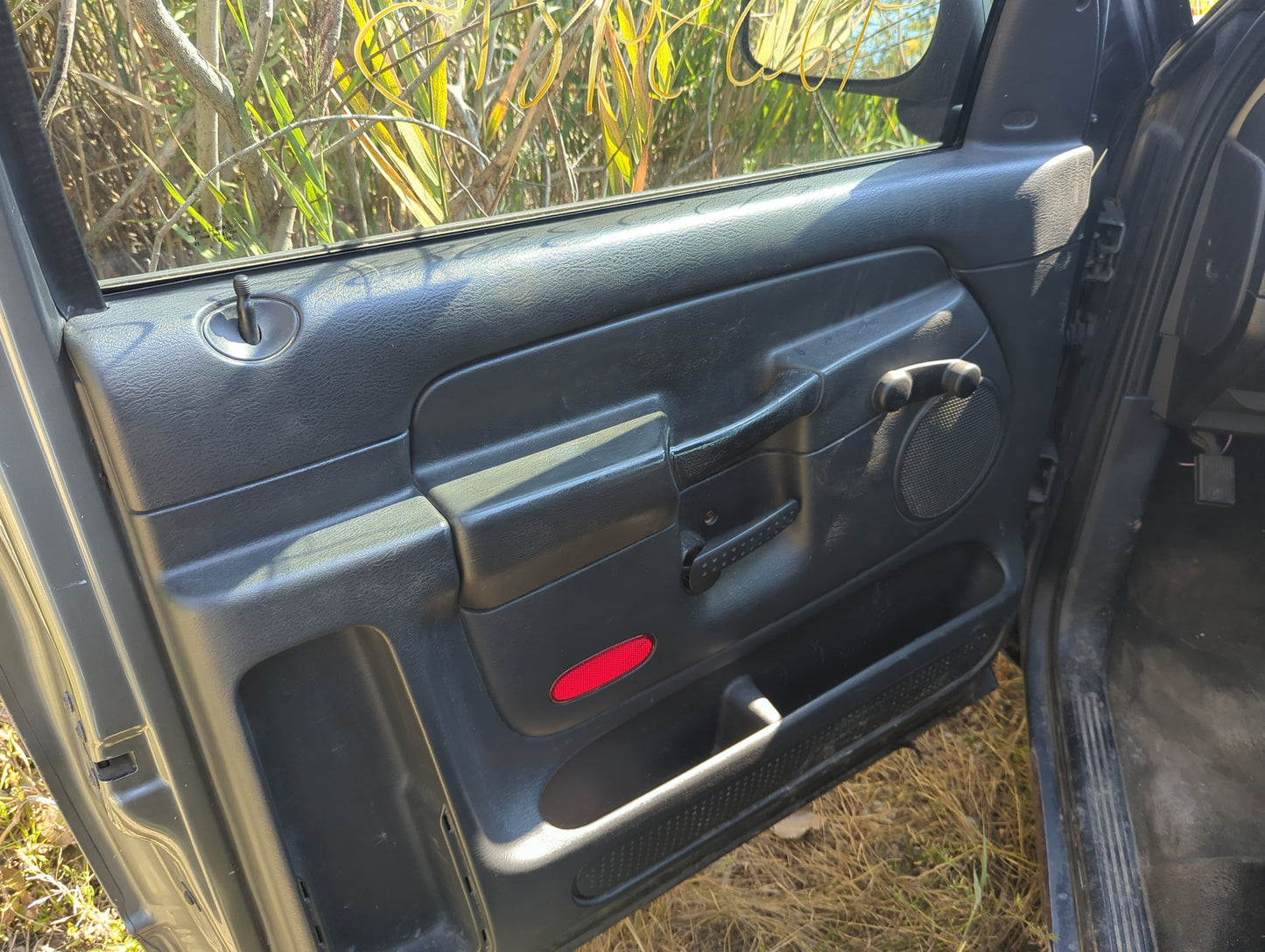 2005 Dodge Ram 1500 Front Left Driver Interior Door Panel Trim - Oemusedautoparts1.com