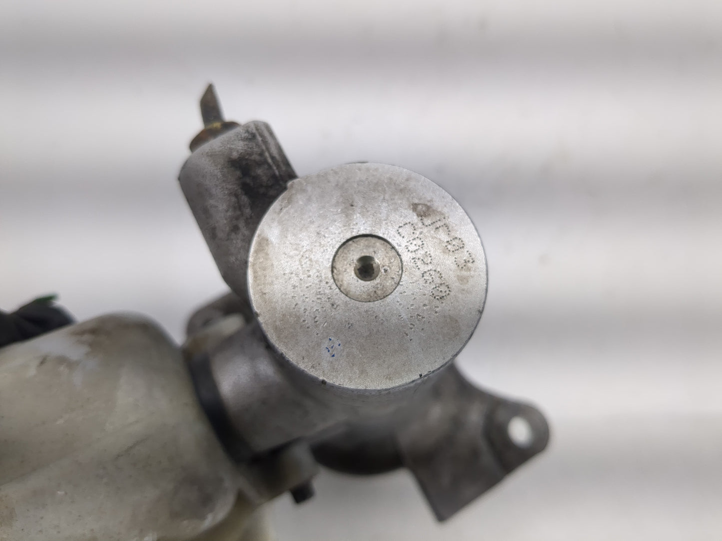 2003-2008 Dodge Ram 1500 Brake Master Cylinder 1220679 - Oemusedautoparts1.com