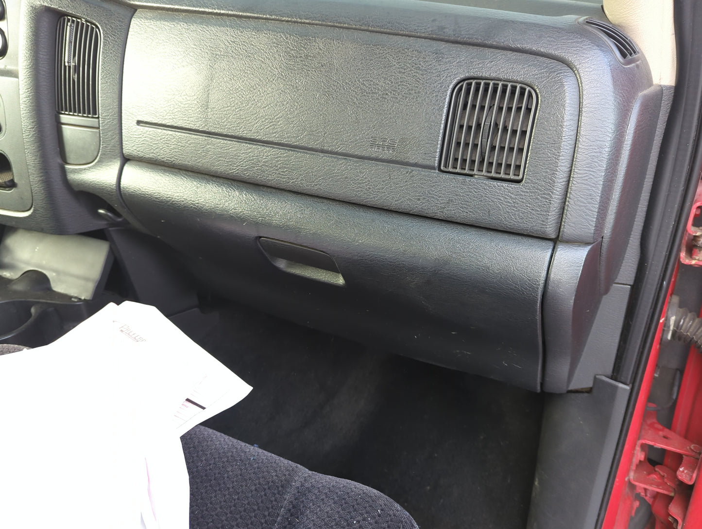 2005 Dodge Ram 1500 Passenger Glove Box Door Storage Compartment 1358350 - Oemusedautoparts1.com