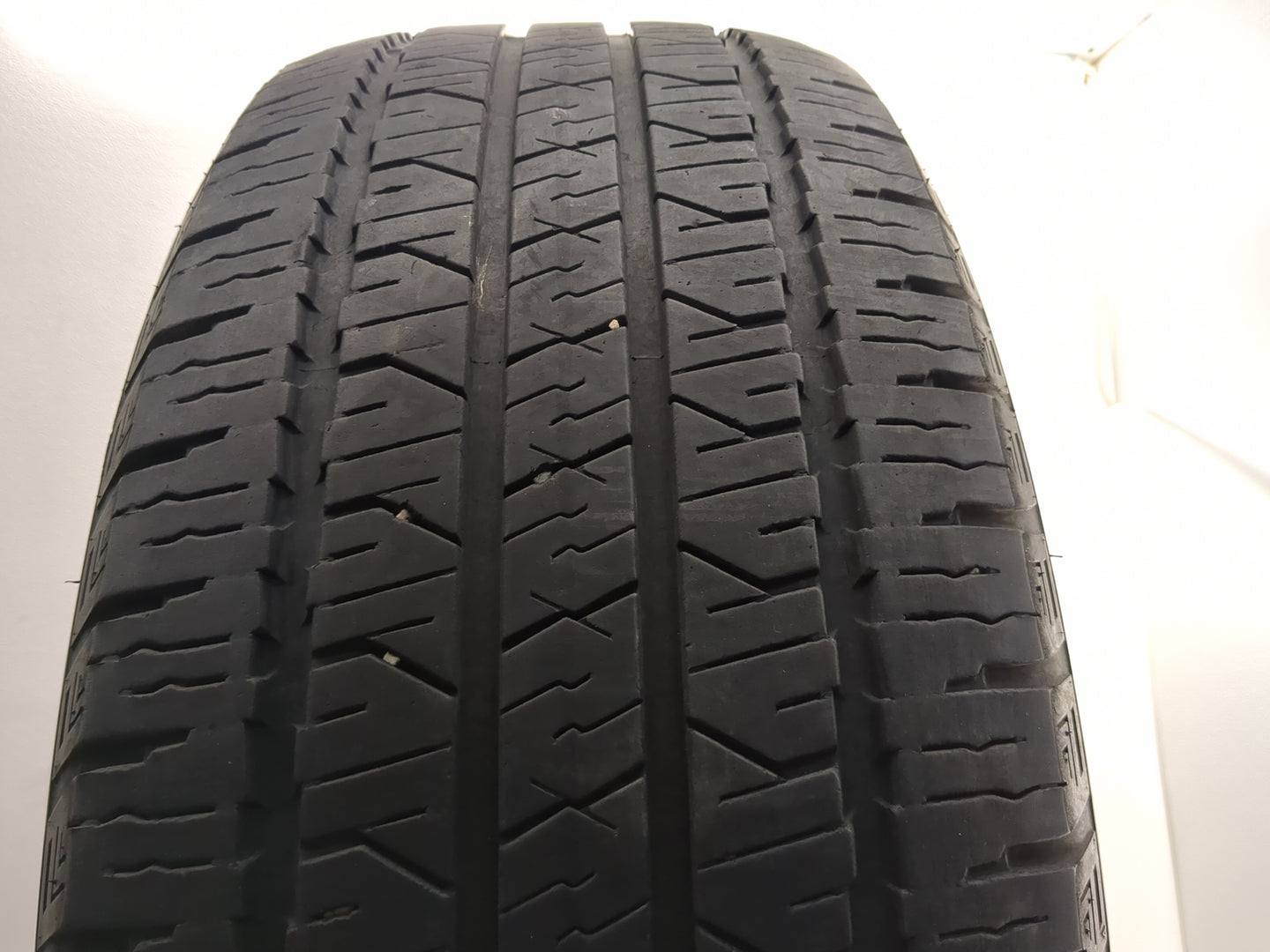 Used Tire 275/60R20 ROADX RXQUEST H/T HX01 115T - Tread Depth 8.5/32 - Oemusedautoparts1.com