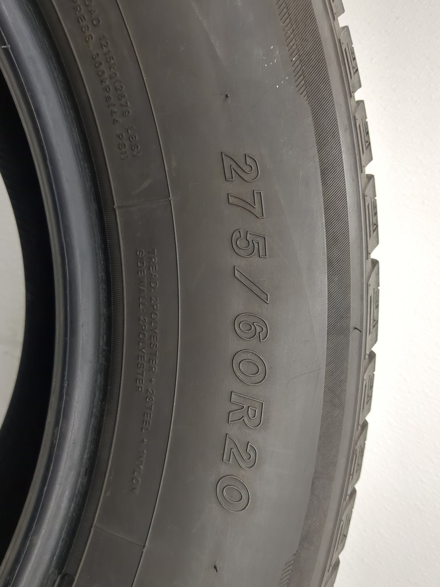 Used Tire 275/60R20 ROADX RXQUEST H/T HX01 115T - Tread Depth 8.5/32 - Oemusedautoparts1.com