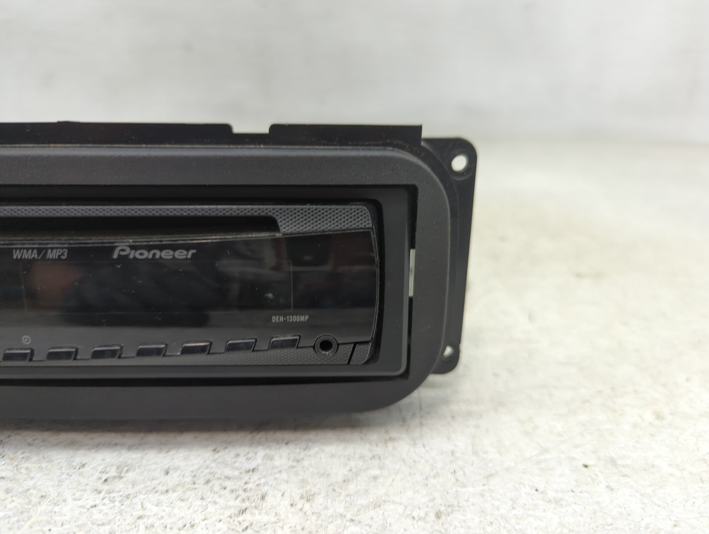 2005 Dodge Ram 1500 Radio AM FM Cd Player Receiver Replacement P/N:DEH-1300MP Fits Fits 2006 2007 OEM Used Auto Parts - Oemu