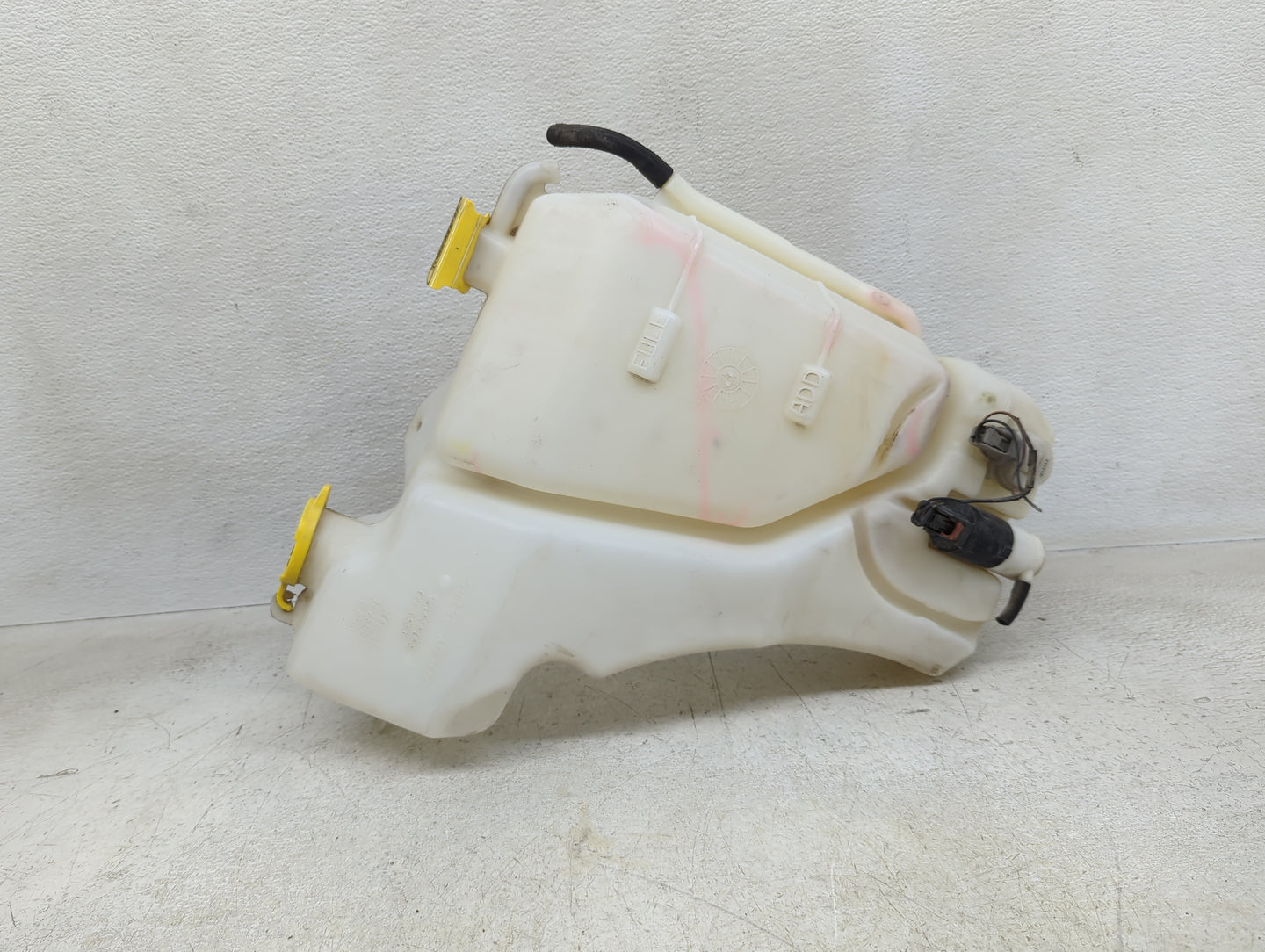 2004-2008 Dodge Ram 1500 Windshield Washer Fluid Reservoir Bottle Oem - Oemusedautoparts1.com