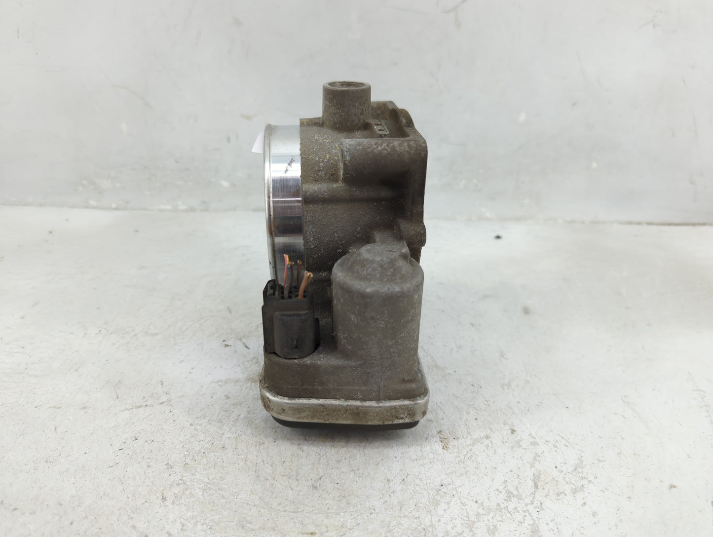 2005-2010 Dodge Ram 1500 Throttle Body P/N:53032801AC Fits Fits 2005 2006 2007 2008 2009 2010 2011 2012 OEM Used Auto Parts 