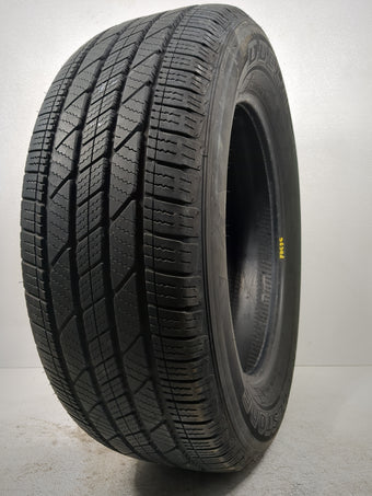 compare product Used Tire 275/60R20 BRIDGESTONE DUELER LX 115T - Tread Depth 8/32