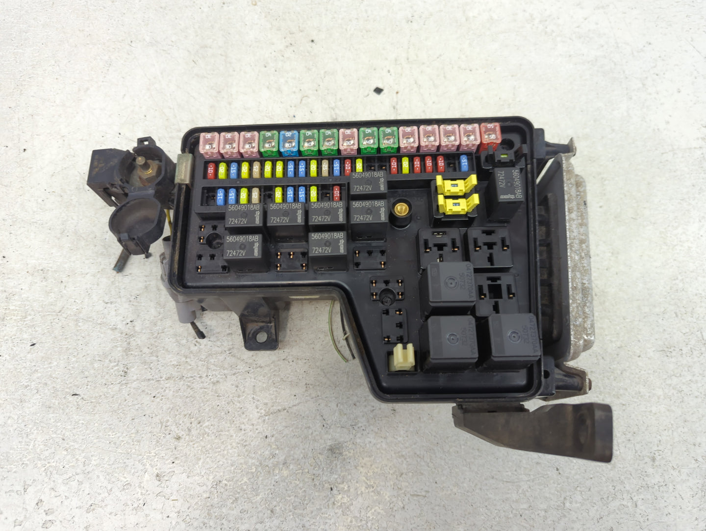 2005 Dodge Ram 1500 Fusebox Fuse Box Panel Relay Module P/N:P05026034AC Fits Fits 2003 2004 OEM Used Auto Parts - Oemusedaut
