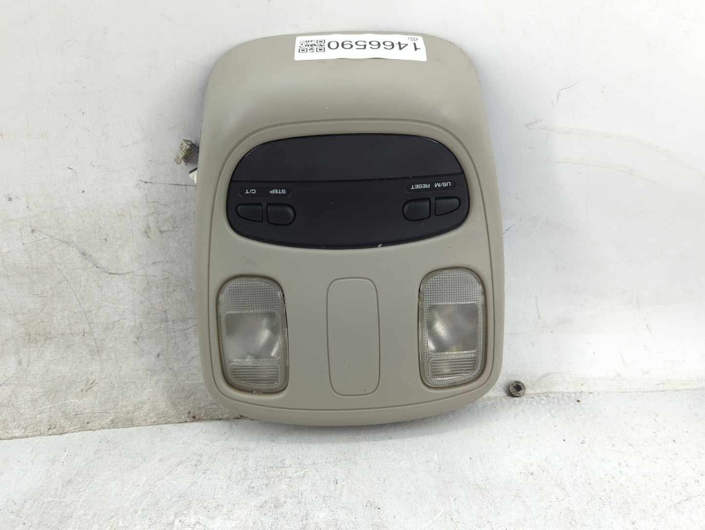 2005 Dodge Ram 1500 Overhead Roof Console 1466590 - Oemusedautoparts1.com