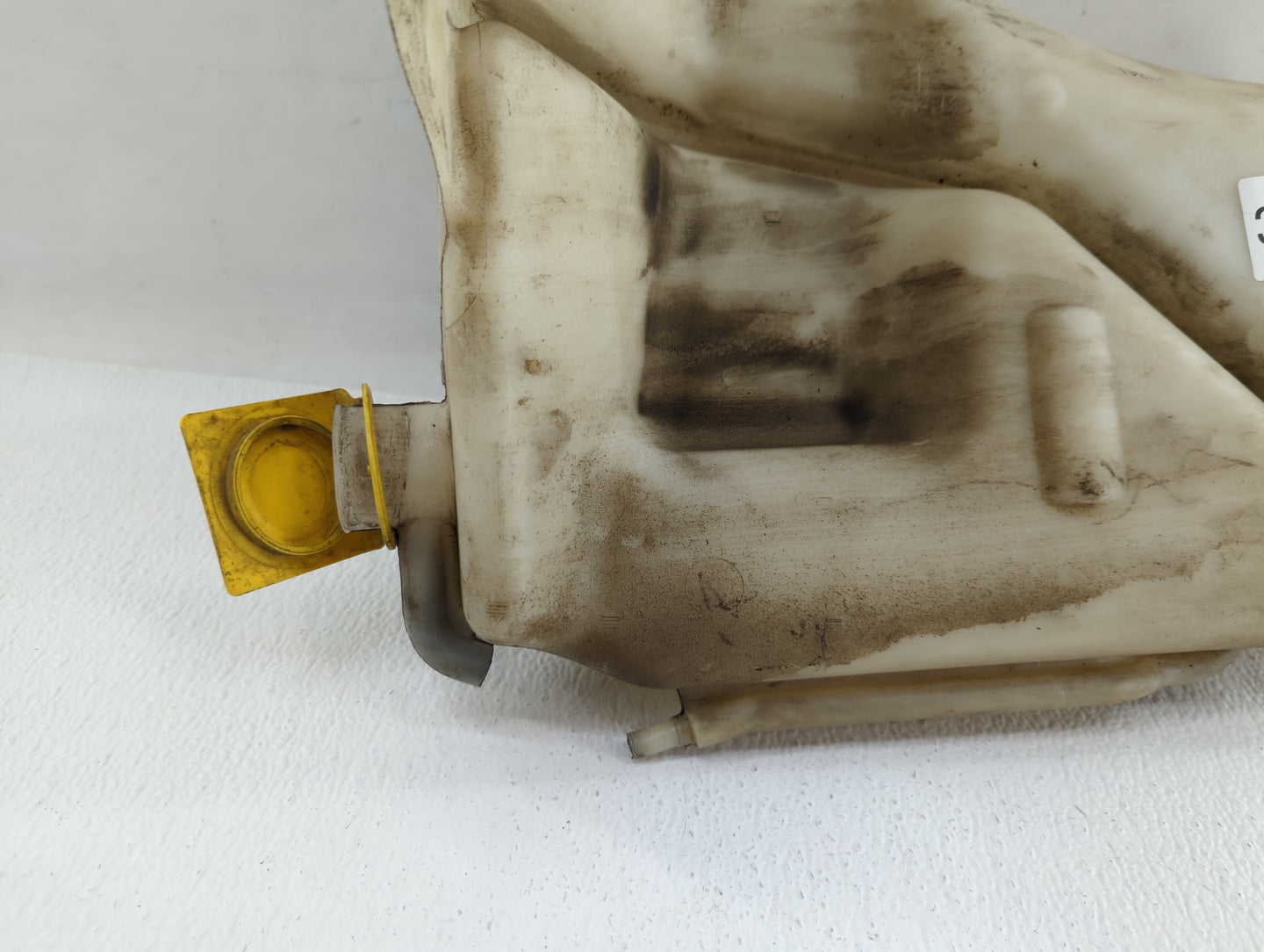 2005 Dodge Ram 1500 Windshield Washer Fluid Reservoir Bottle Oem - Oemusedautoparts1.com