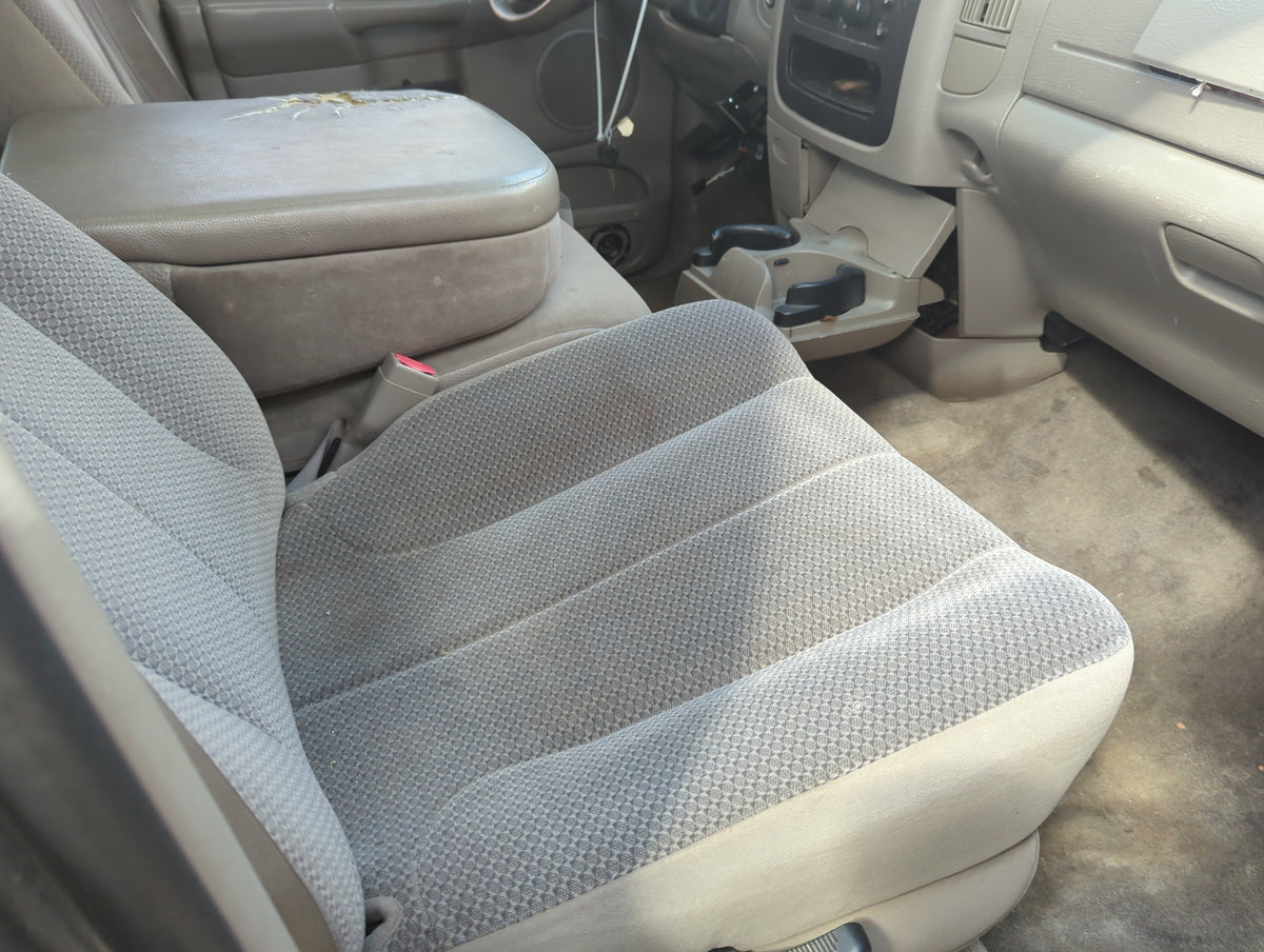2005 Dodge Ram 1500 Front Right Passenger Interior Door Panel Trim 5023680 - Oemusedautoparts1.com