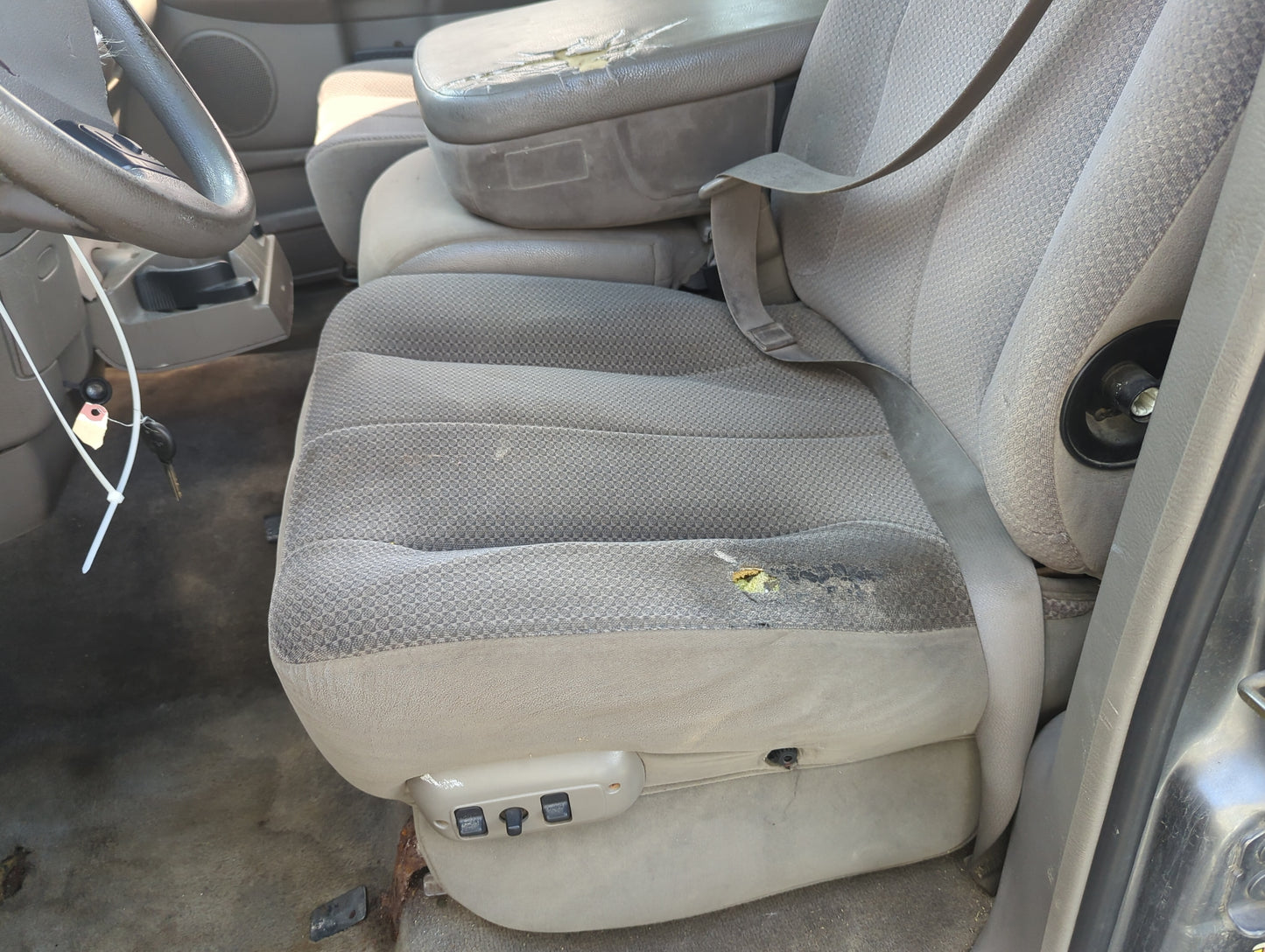2002-2005 Dodge Ram 1500 Driver Front Seat Oem 5023681 - Oemusedautoparts1.com