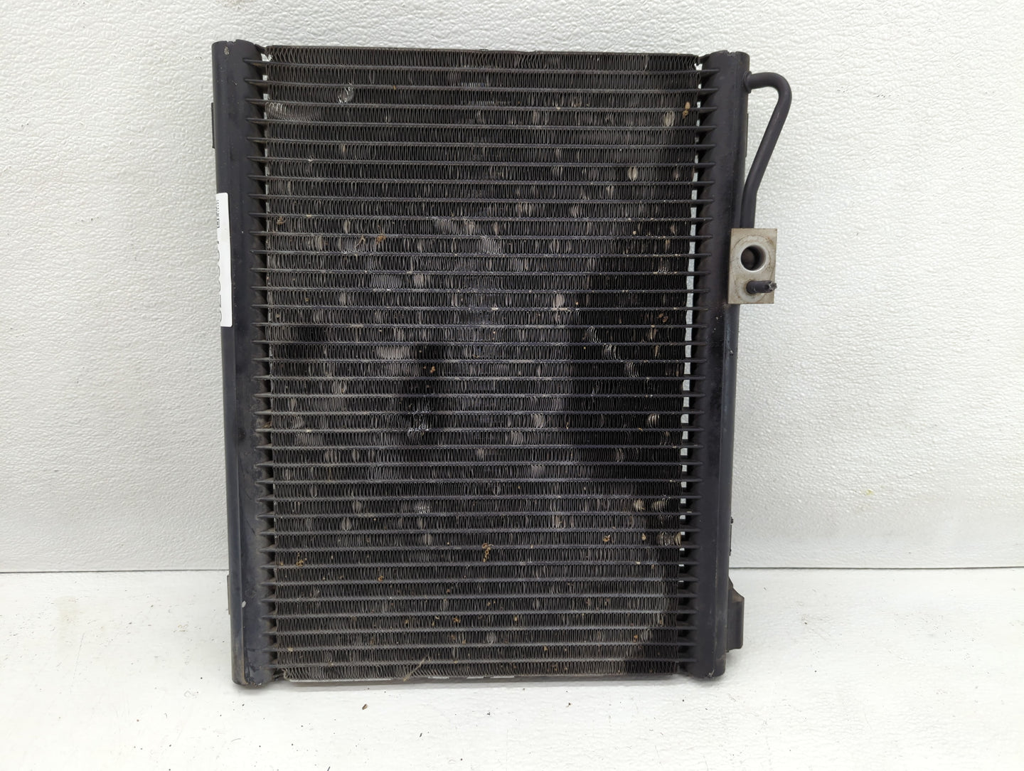 2003-2005 Dodge Ram 1500 Engine Cooling Radiator Condenser Black - Oemusedautoparts1.com