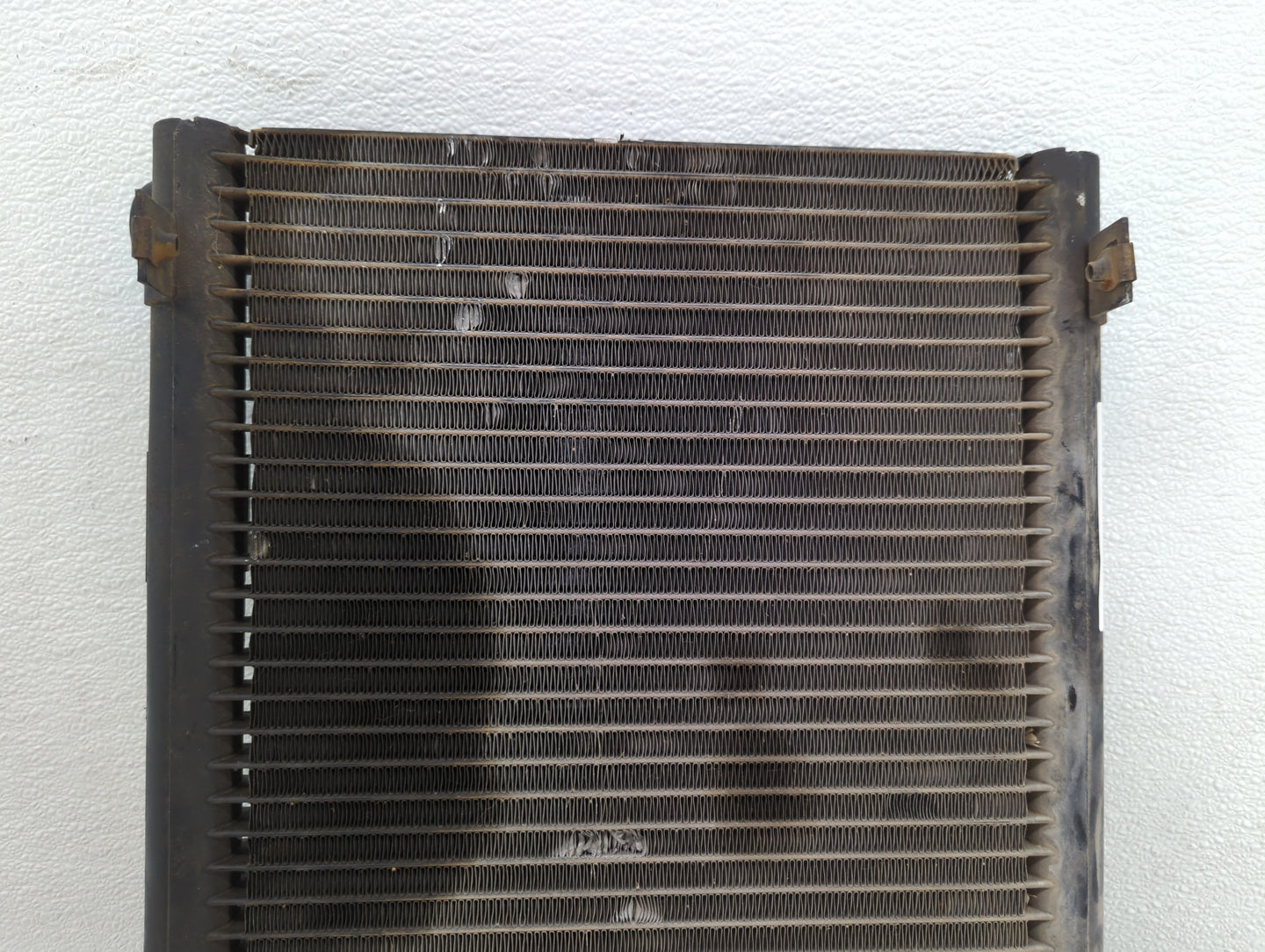 2003-2005 Dodge Ram 1500 Engine Cooling Radiator Condenser Black - Oemusedautoparts1.com