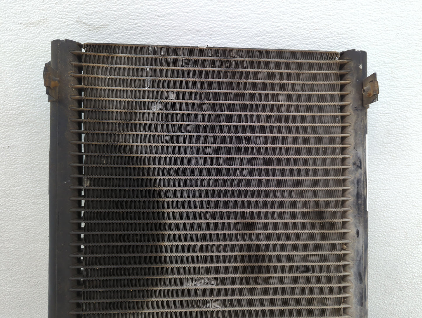2003-2005 Dodge Ram 1500 Engine Cooling Radiator Condenser Black - Oemusedautoparts1.com