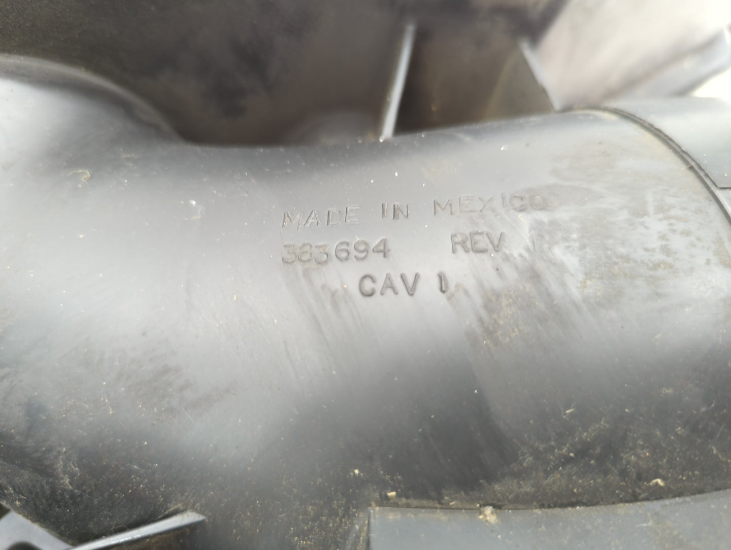 2005 Dodge Ram 2500 Hemi Intake Cleaner Resonator Throttle Body Plenum Box - Oemusedautoparts1.com