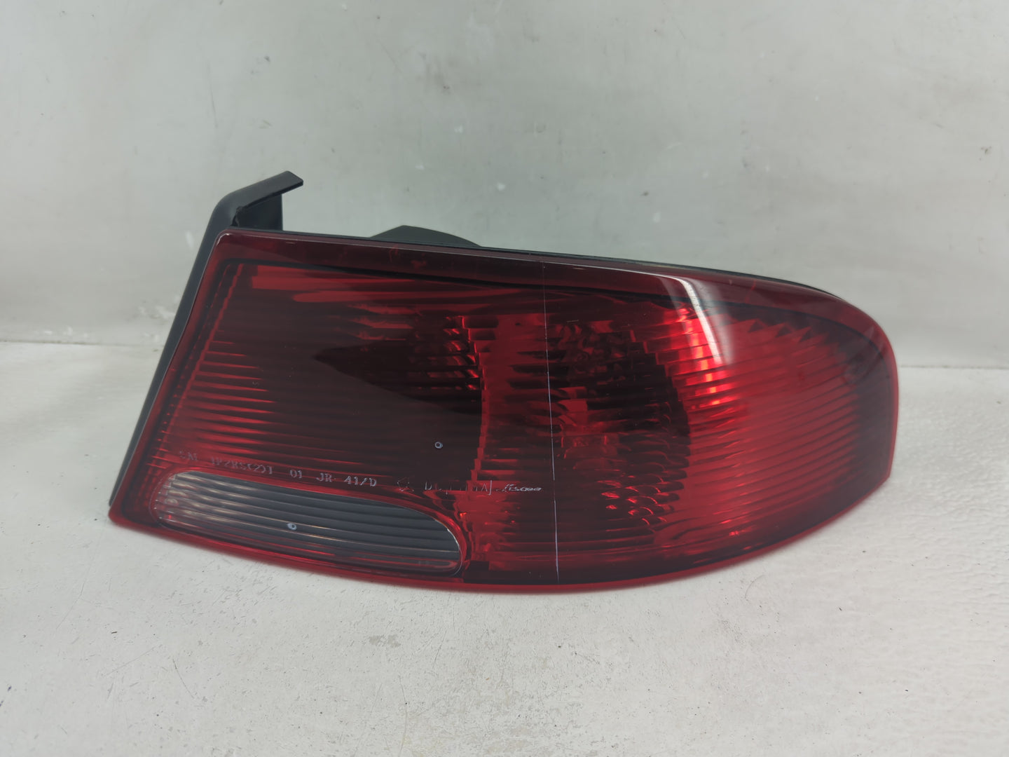 2001-2006 Dodge Stratus Tail Light Assembly Passenger Right OEM P/N:04805350AB Fits Fits 2001 2002 2003 2004 2005 2006 OEM U