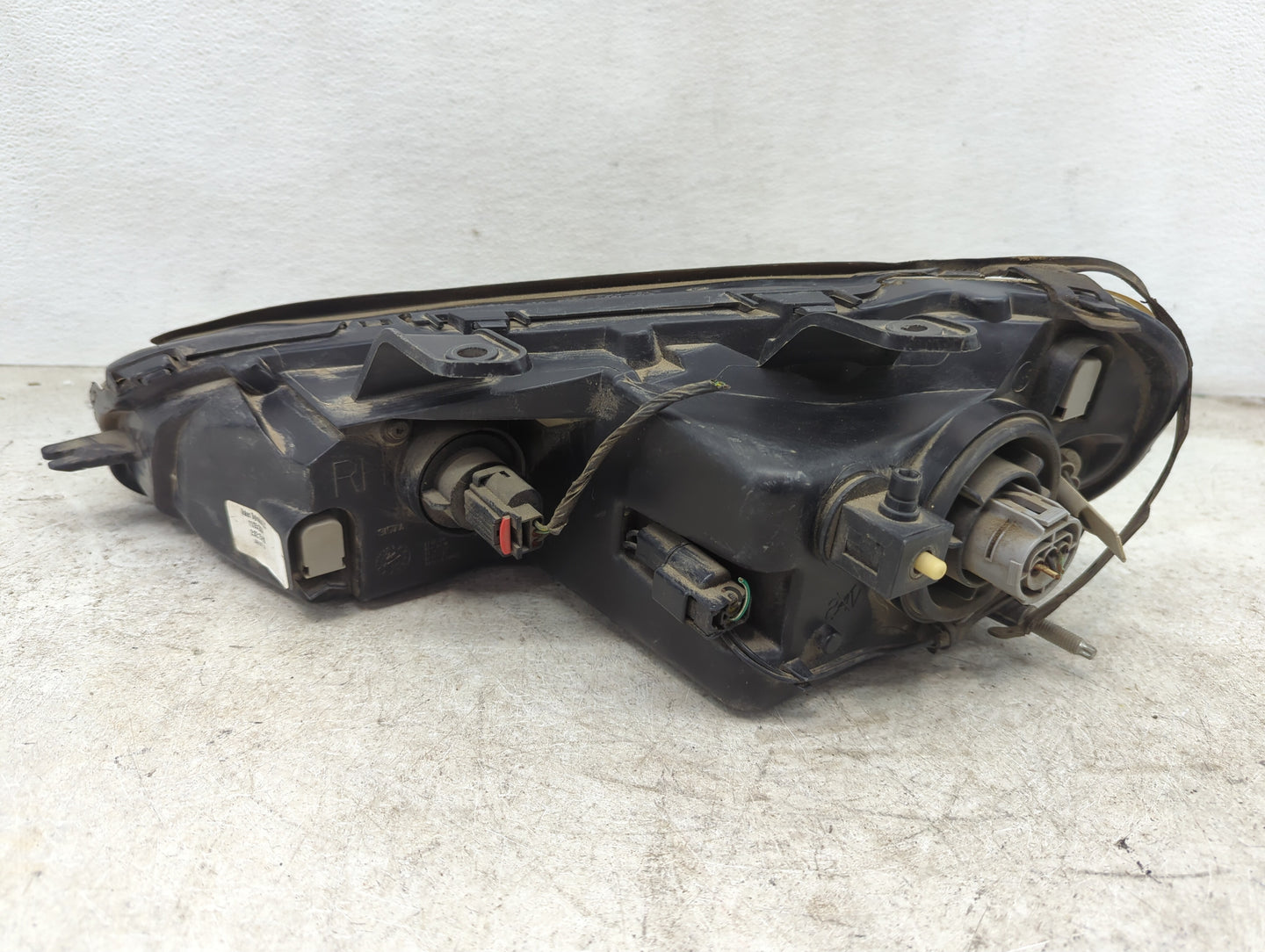 2003-2005 Dodge Stratus Passenger Right Oem Head Light Headlight Lamp - Oemusedautoparts1.com