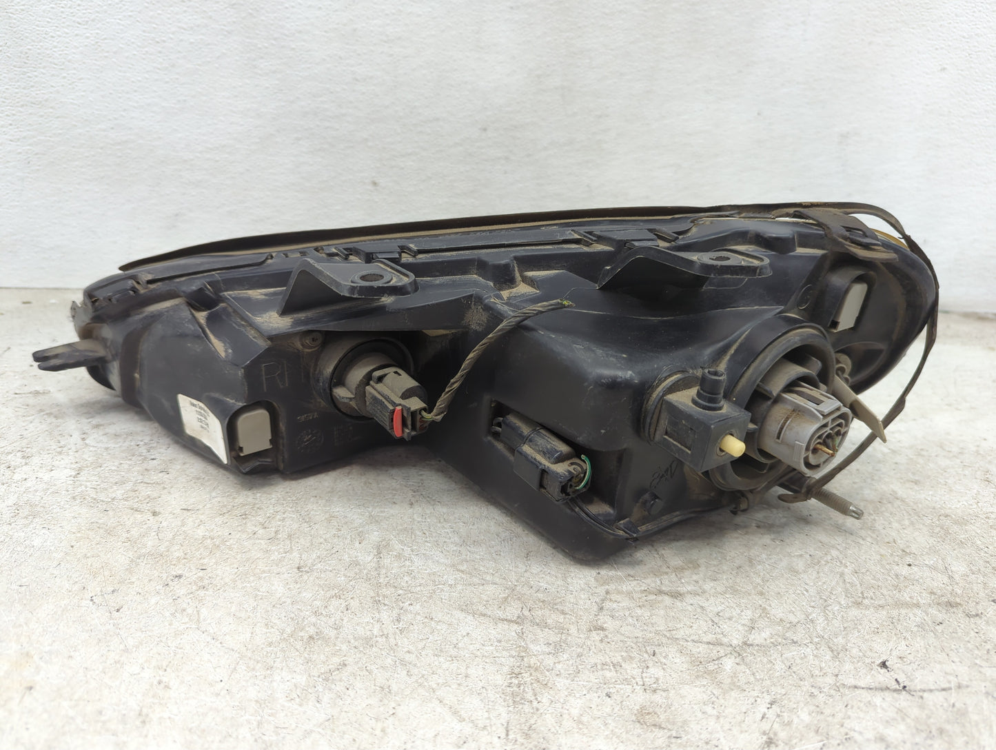 2003-2005 Dodge Stratus Passenger Right Oem Head Light Headlight Lamp - Oemusedautoparts1.com