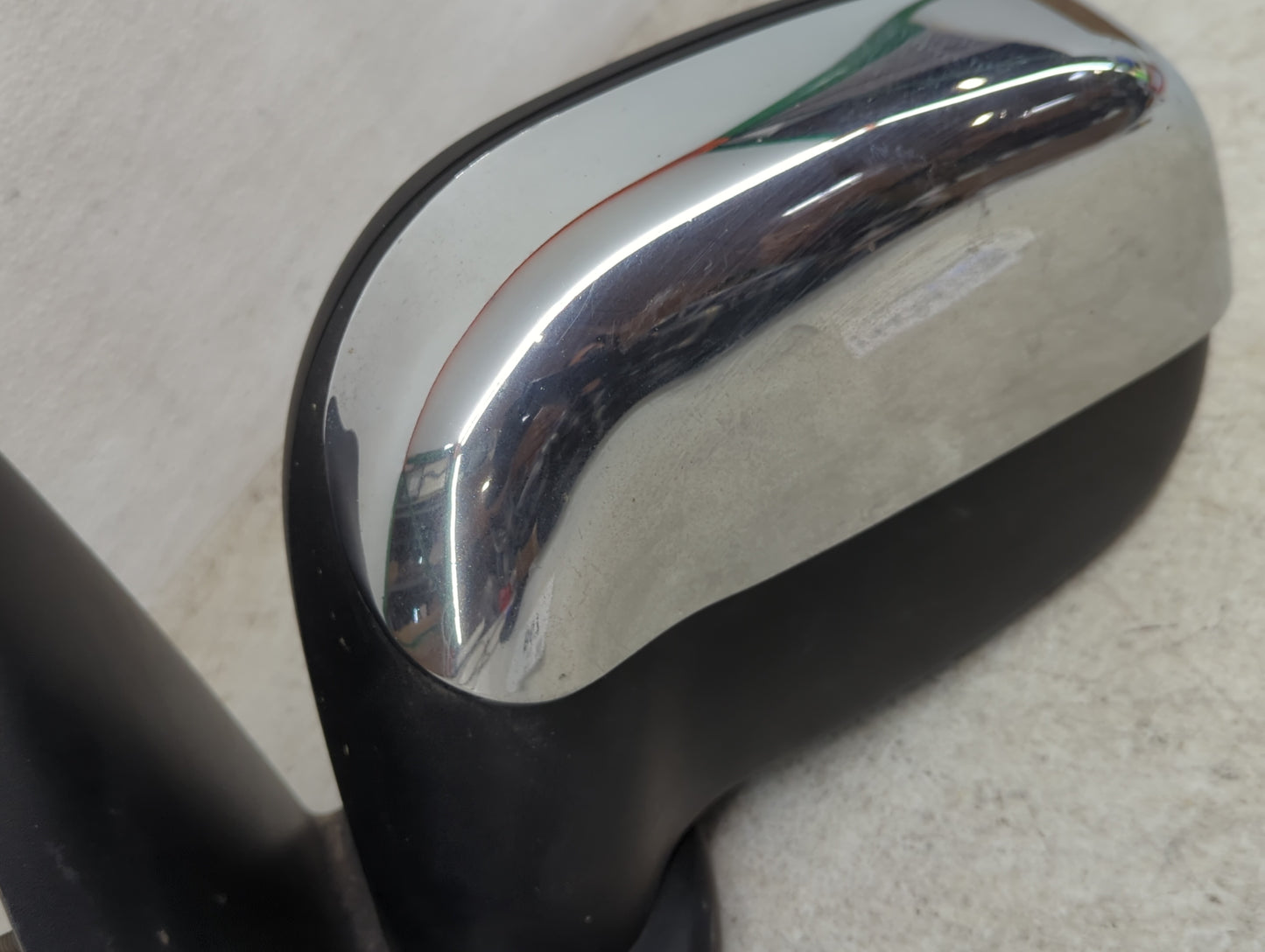 2002-2008 Dodge Ram 1500 Driver Side View Mirror - Left Door Mirror OEM Used - Oemusedautoparts1.com