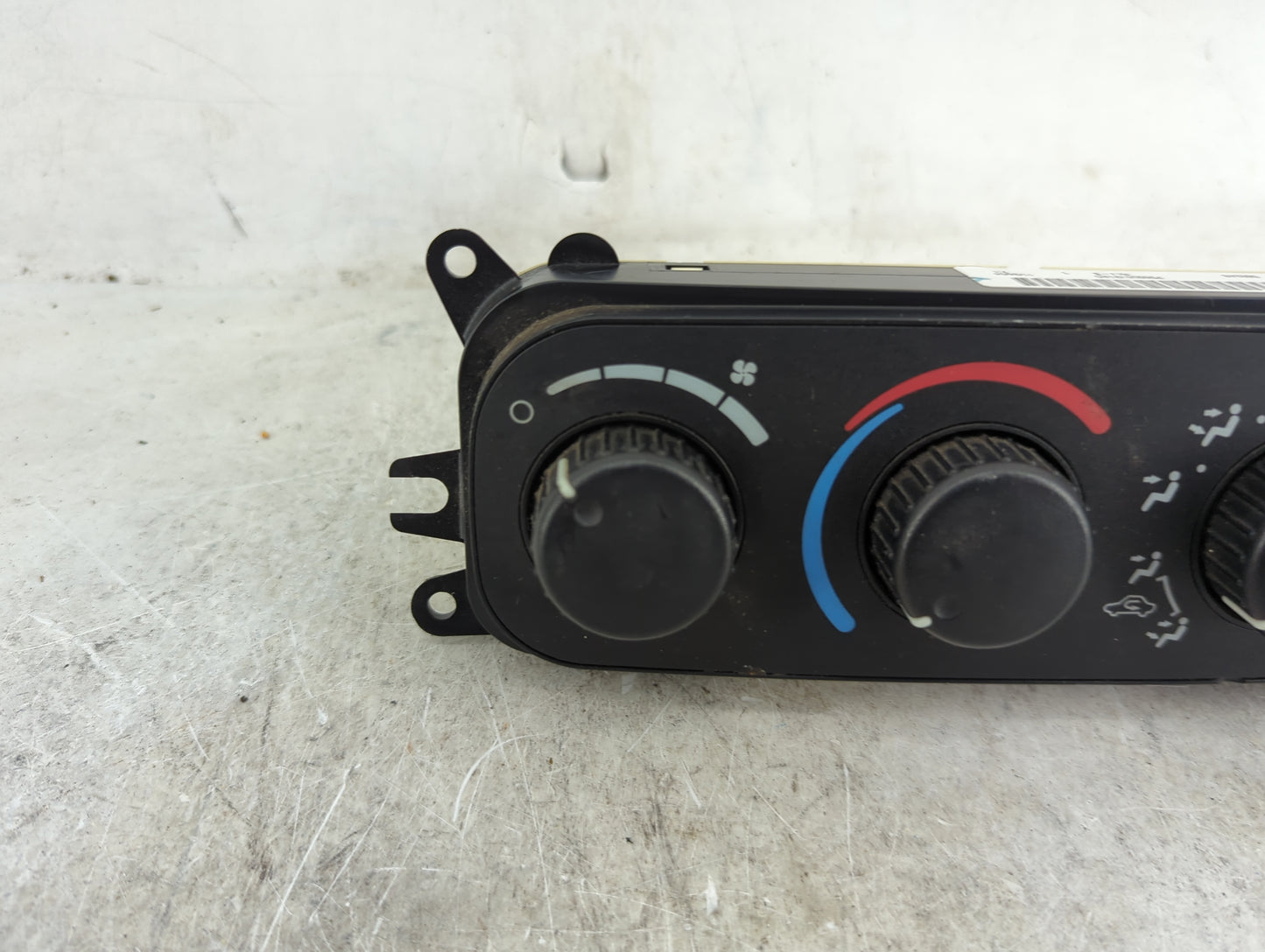 2005 Dodge Ram 1500 Climate Control Module Temperature AC/Heater Replacement P/N:P55056321AD 58024B, 75183 Fits OEM Used Aut