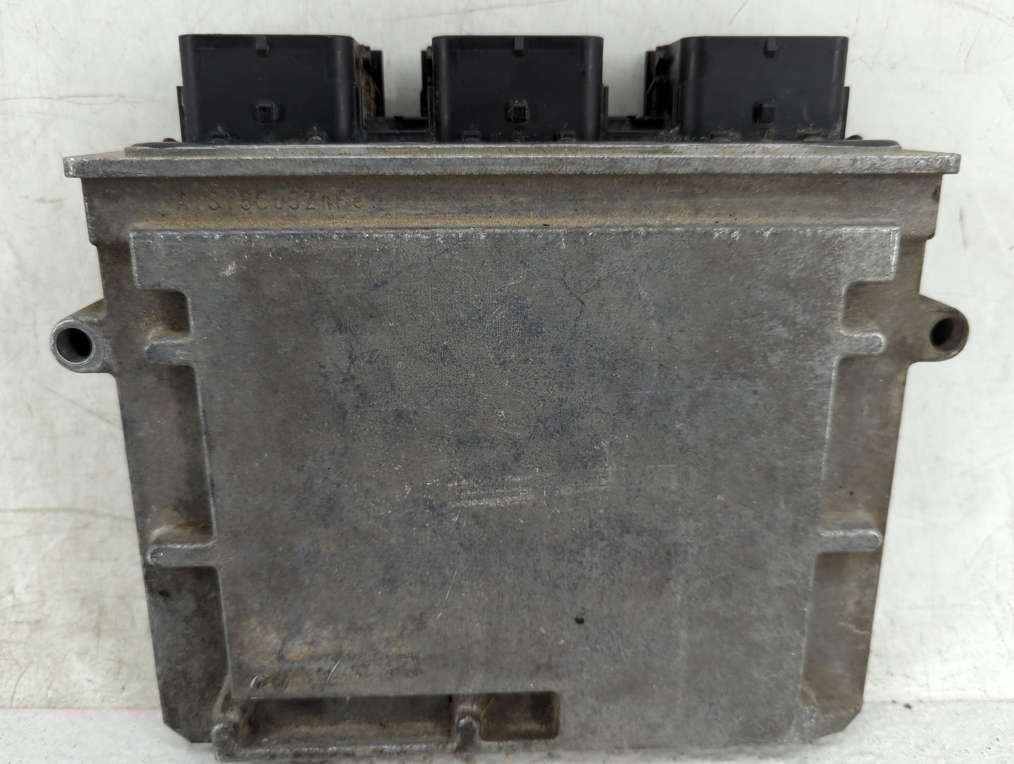 2005 Ford Crown Victoria PCM Engine Control Computer ECU ECM PCU OEM P/N:5W7A-12A650-LG Fits OEM Used Auto Parts - Oemusedau