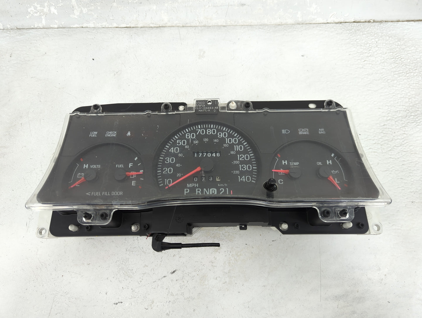 2003-2005 Ford Crown Victoria Instrument Cluster Speedometer Gauges P/N:F2AF-10B885-AB Miles: Fits Fits 2003 2004 2005 OEM U