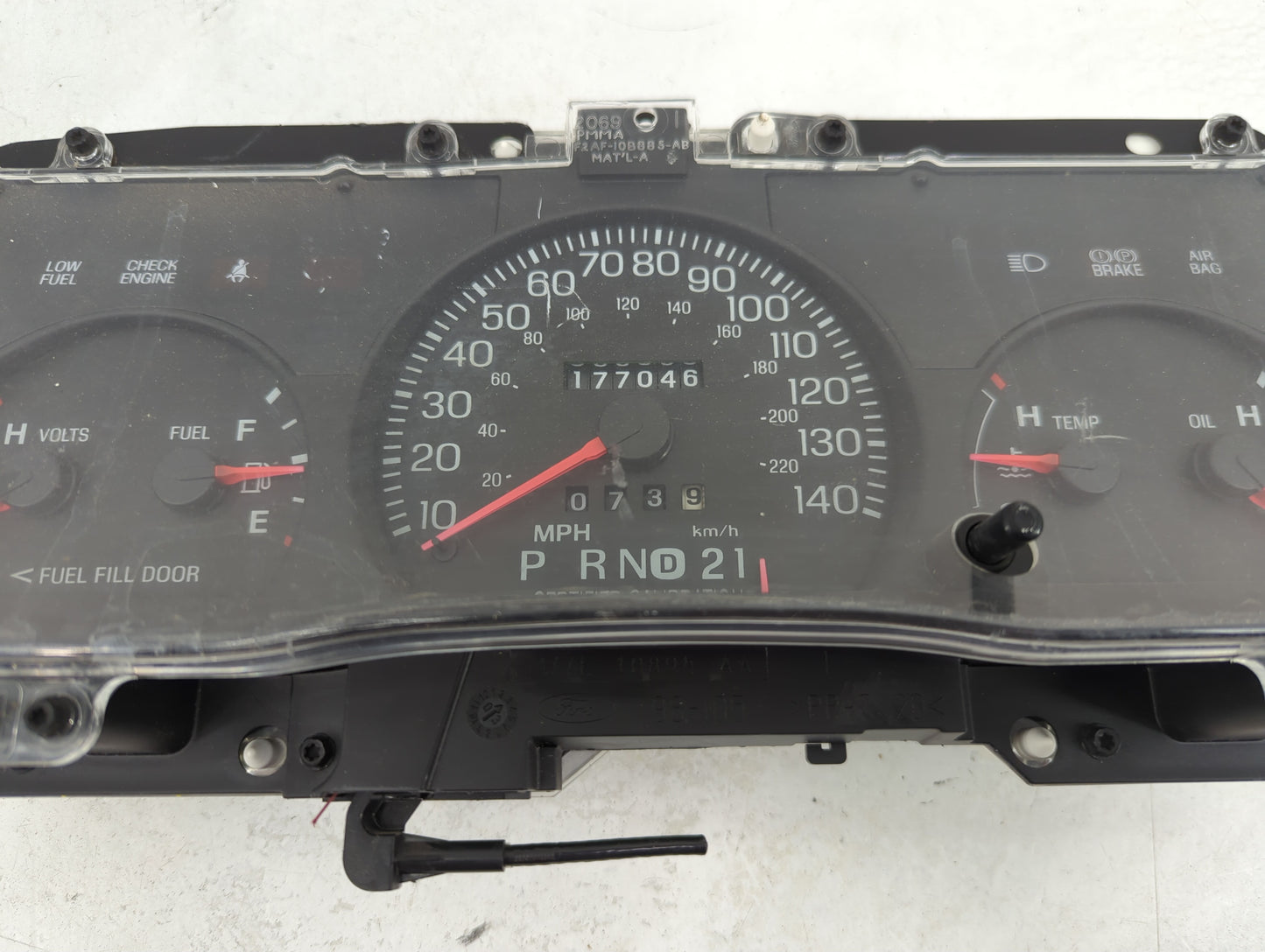 2003-2005 Ford Crown Victoria Instrument Cluster Speedometer Gauges P/N:F2AF-10B885-AB Miles: Fits Fits 2003 2004 2005 OEM U