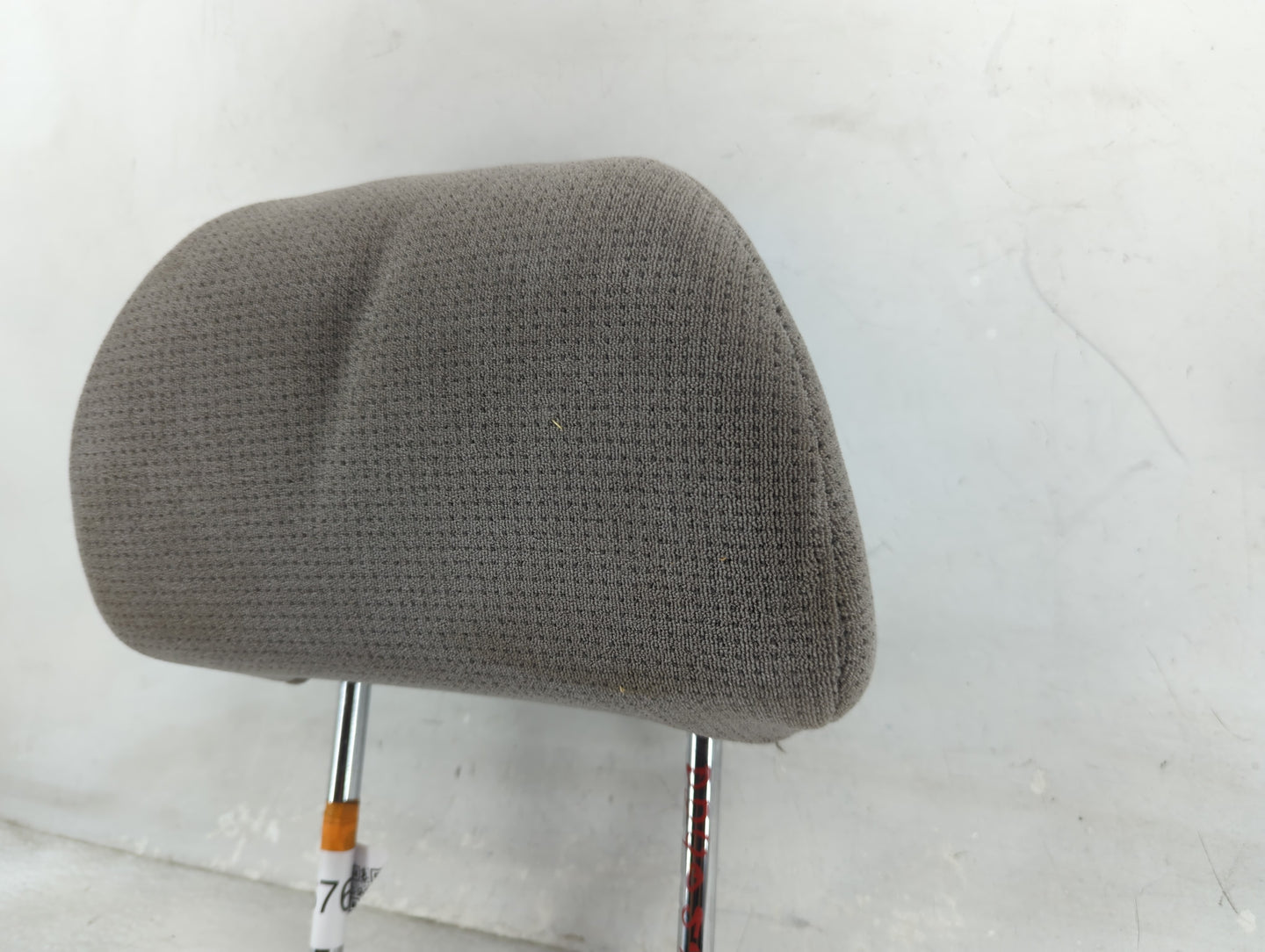 2003-2005 Ford Crown Victoria Headrest Head Rest Front Driver Passenger Seat Fits Fits 2003 2004 2005 OEM Used Auto Parts - 