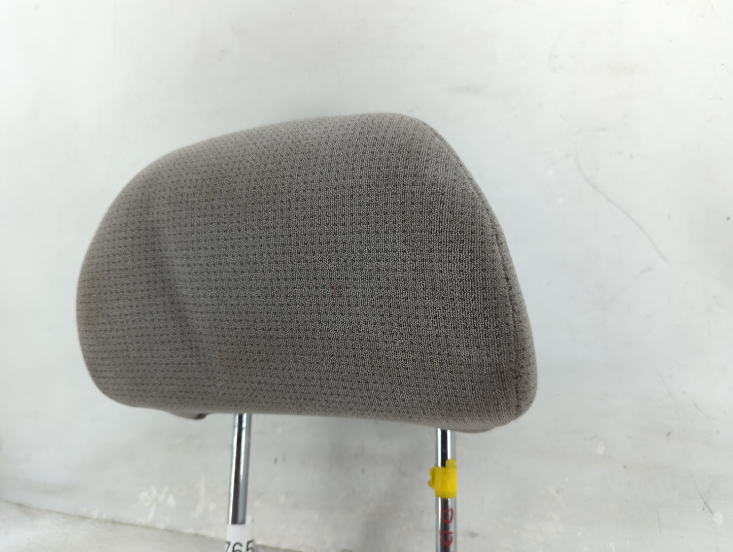2003-2005 Ford Crown Victoria Headrest Head Rest Front Driver Seat Grey - Oemusedautoparts1.com