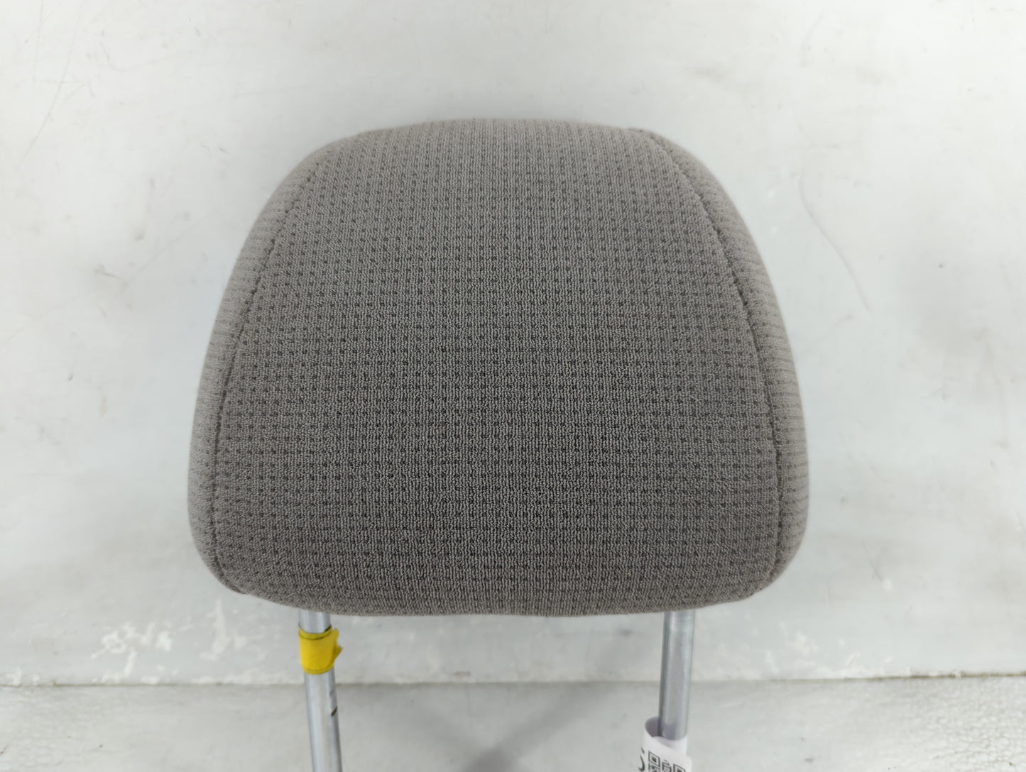 2003-2005 Ford Crown Victoria Headrest Head Rest Front Driver Seat Grey - Oemusedautoparts1.com