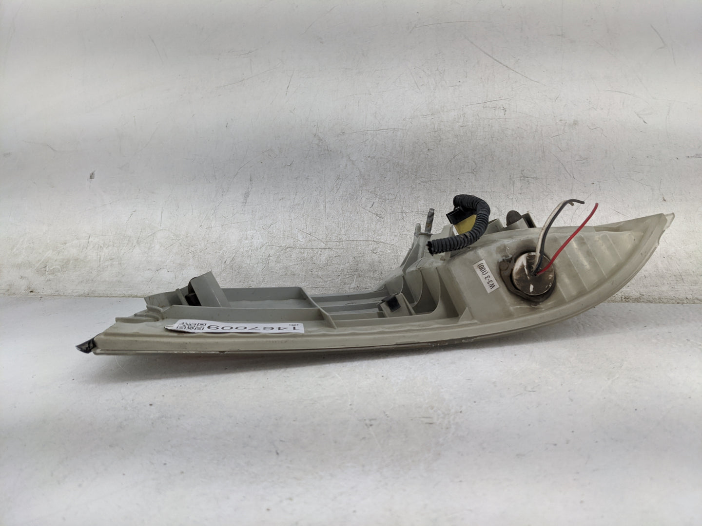 2003 Ford Crown Victoria Passenger Right Oem Head Light Headlight Lamp 1467009 - Oemusedautoparts1.com
