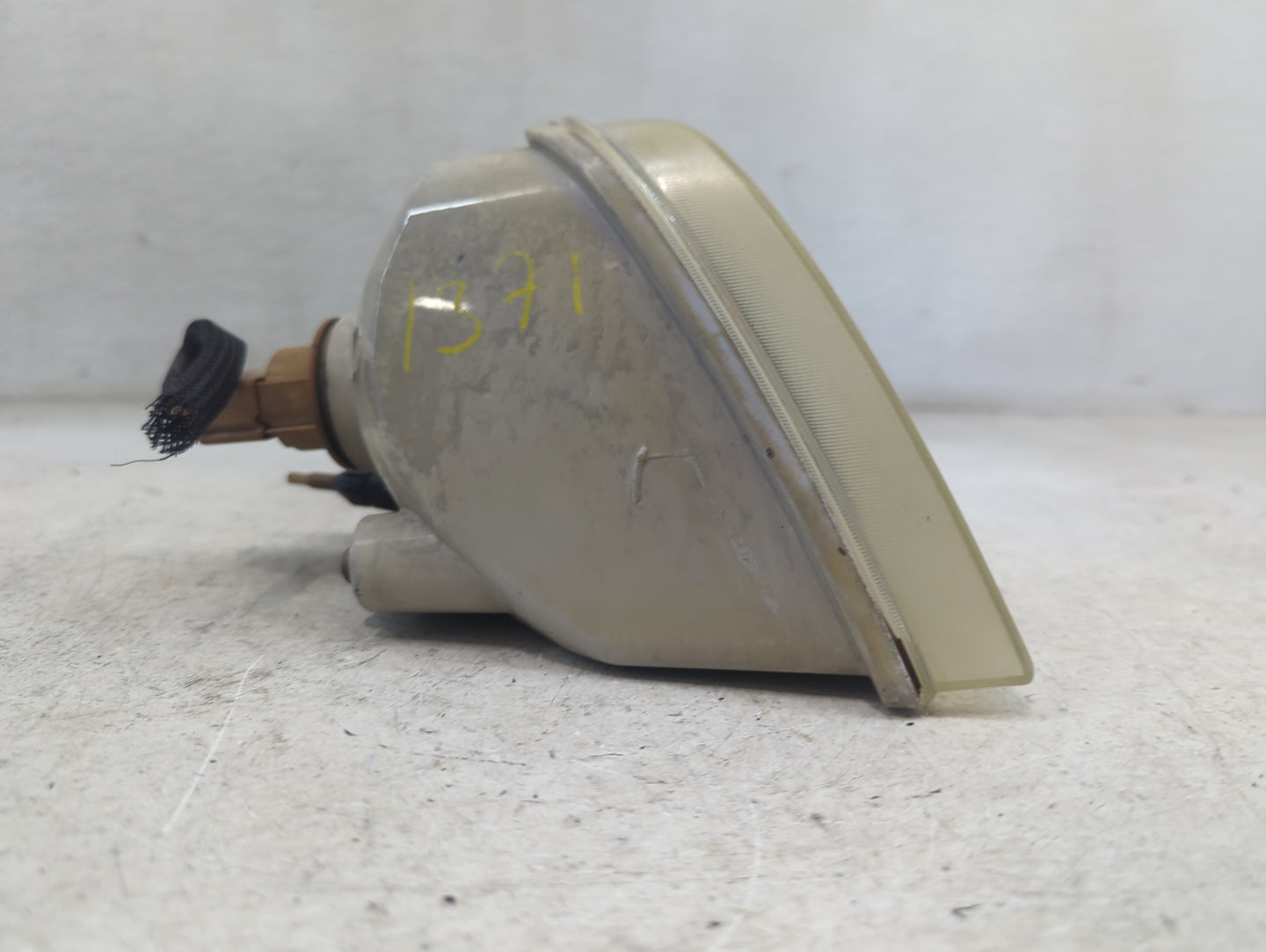 2003-2011 Ford Crown Victoria Driver Left Oem Head Light Headlight Lamp 1467131 - Oemusedautoparts1.com