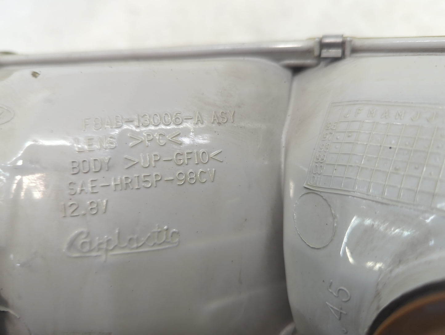 2003-2011 Ford Crown Victoria Driver Left Oem Head Light Headlight Lamp 1467131 - Oemusedautoparts1.com