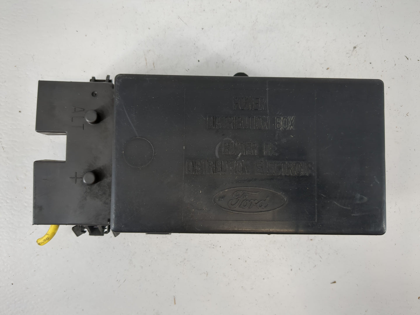 2005-2008 Ford E-150 Fusebox Fuse Box Panel Relay Module P/N:F7UB-14A003-AB Fits Fits 2005 2006 2007 2008 OEM Used Auto Part