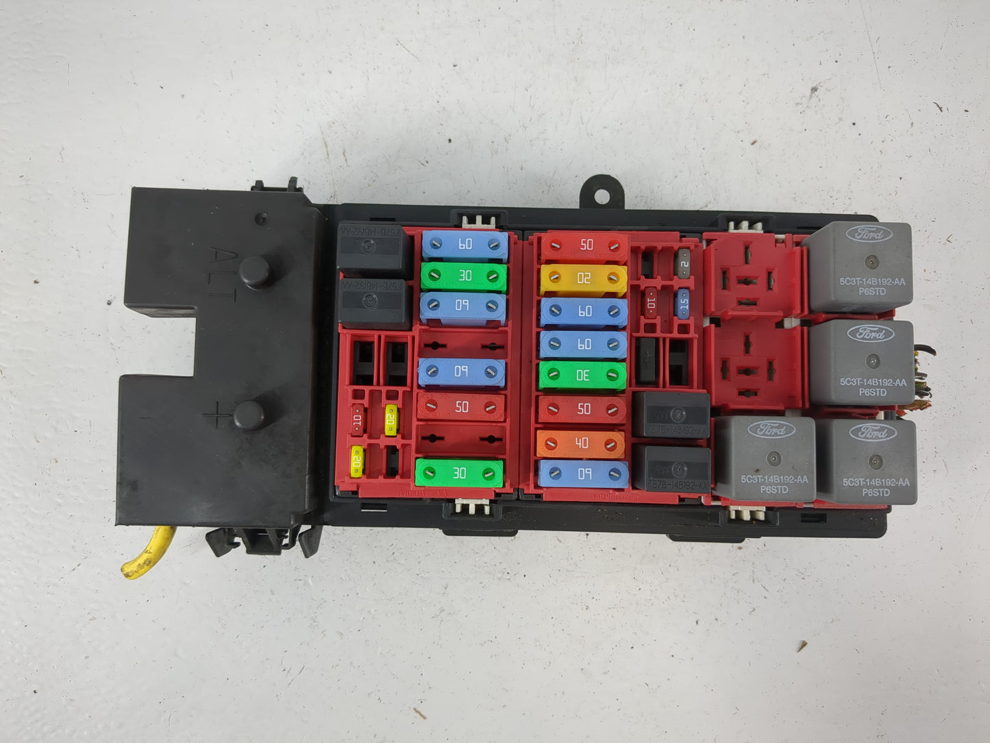 2005-2008 Ford E-150 Fusebox Fuse Box Panel Relay Module P/N:F7UB-14A003-AB Fits Fits 2005 2006 2007 2008 OEM Used Auto Part