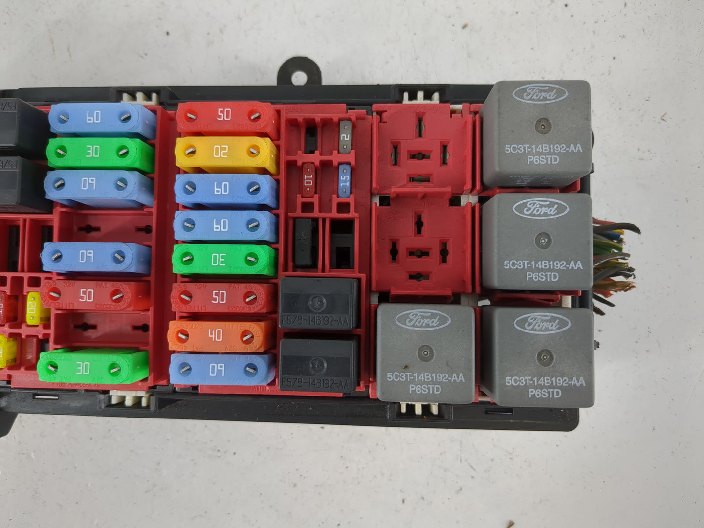 2005-2008 Ford E-150 Fusebox Fuse Box Panel Relay Module P/N:F7UB-14A003-AB Fits Fits 2005 2006 2007 2008 OEM Used Auto Part