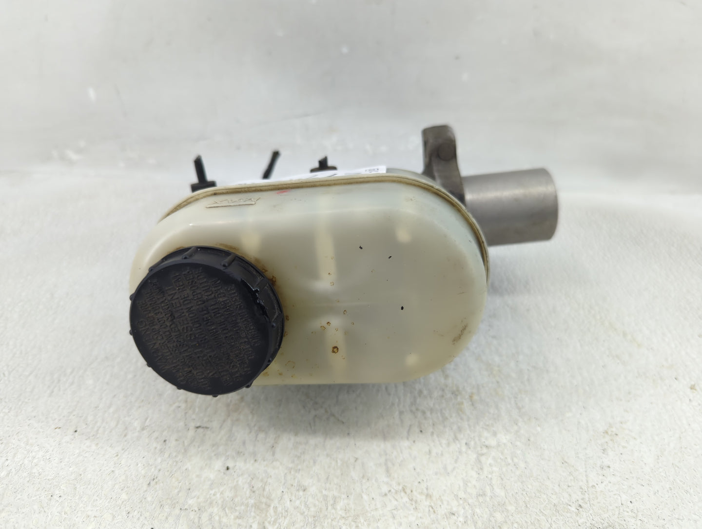 2004-2005 Ford E-150 Brake Master Cylinder - Oemusedautoparts1.com