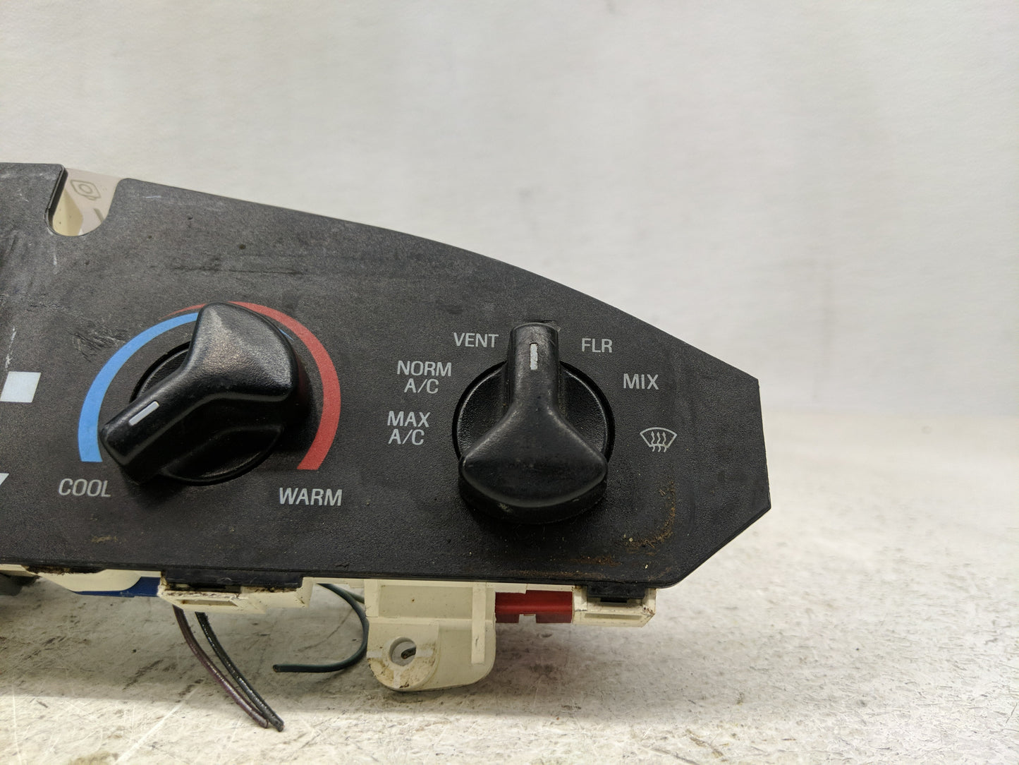 2005-2014 Ford E-150 Climate Control Module Temperature AC/Heater Replacement P/N:XC2H-19C733-AA Fits OEM Used Auto Parts - 