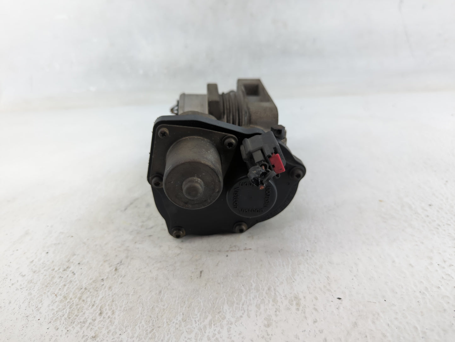 2005-2014 Ford E-250 Throttle Body P/N:3L5E-AD Fits Fits 2004 2005 2006 2007 2008 2009 2010 2011 2012 2013 2014 2015 2016 OE